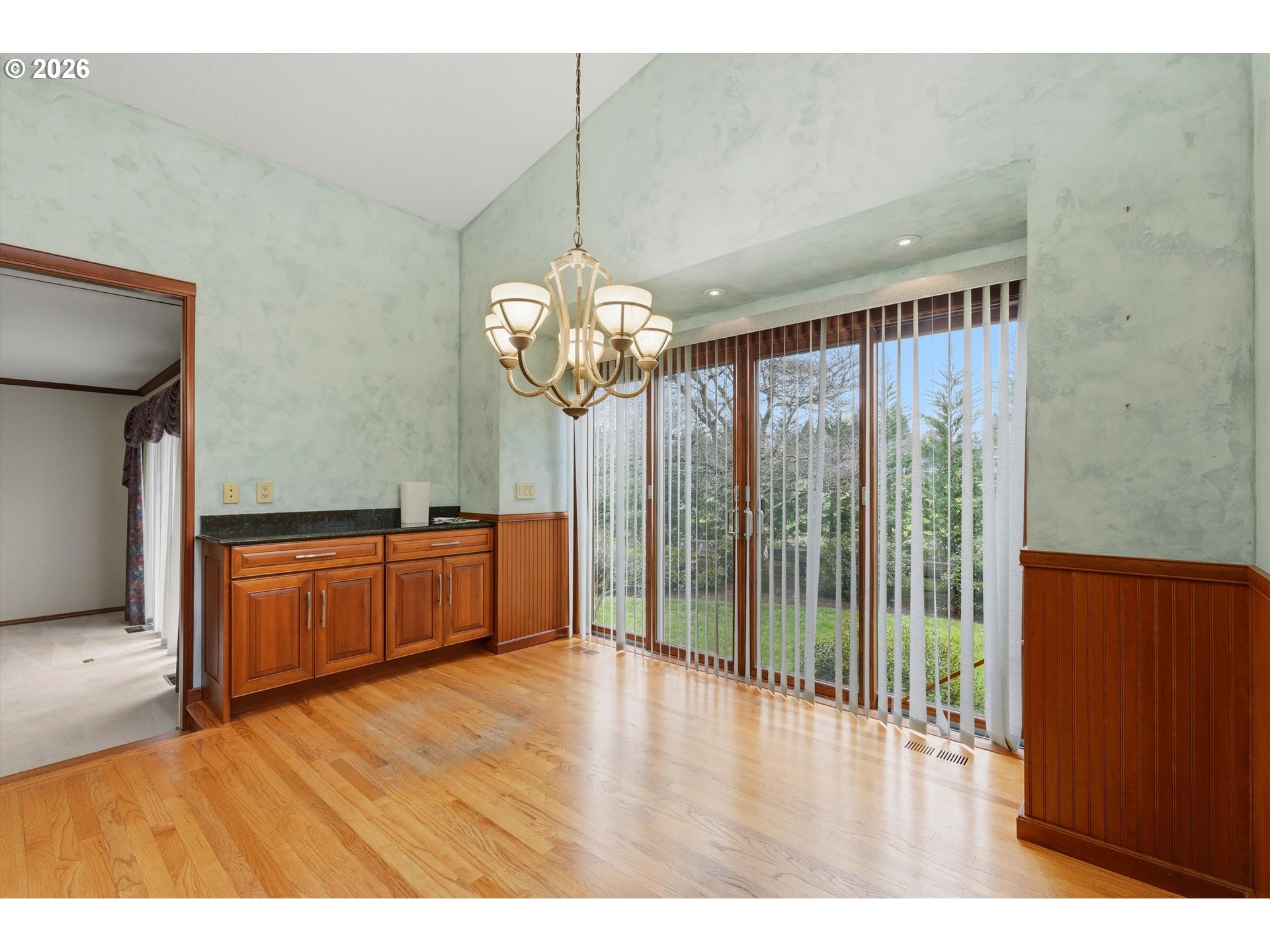 403 409 NE 156TH AVE