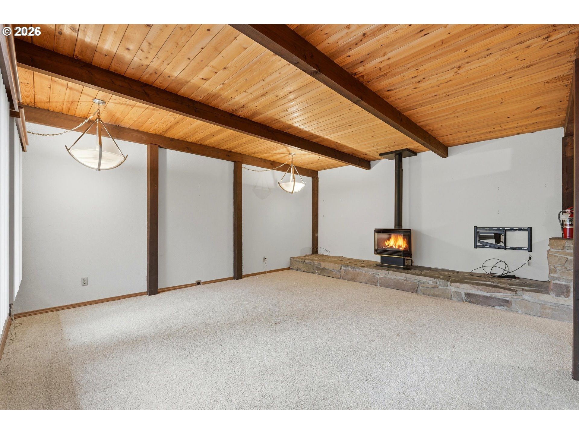 403 409 NE 156TH AVE