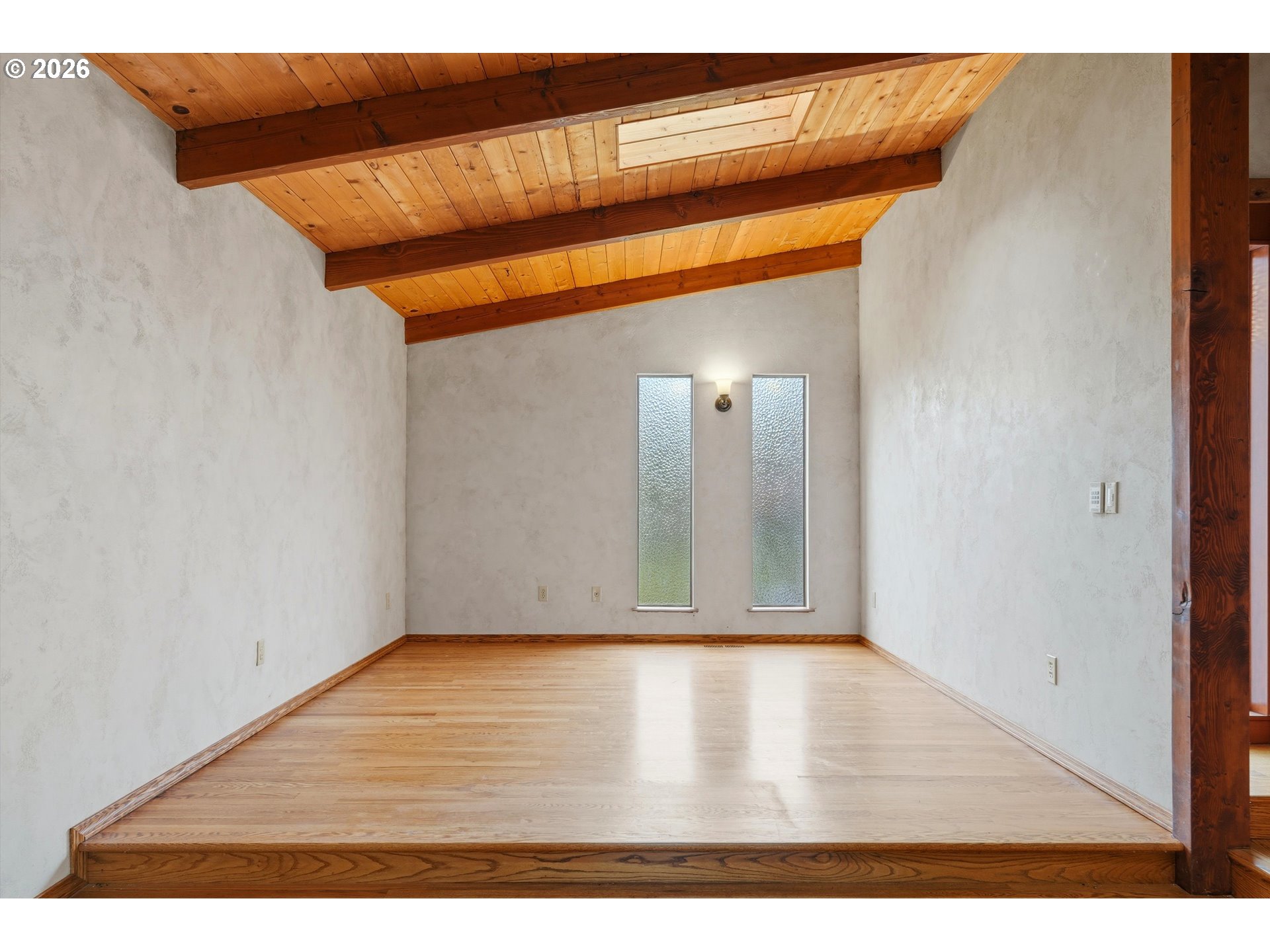 403 409 NE 156TH AVE