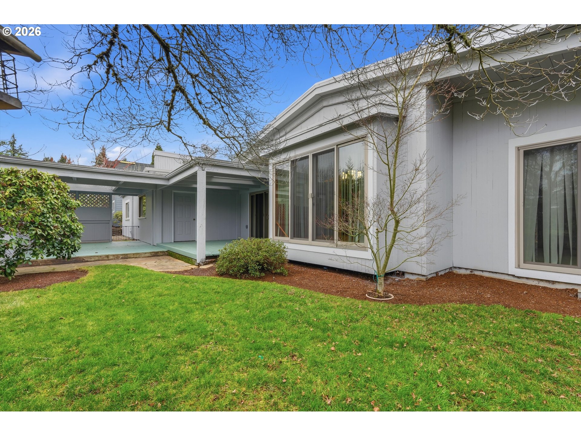 403 409 NE 156TH AVE