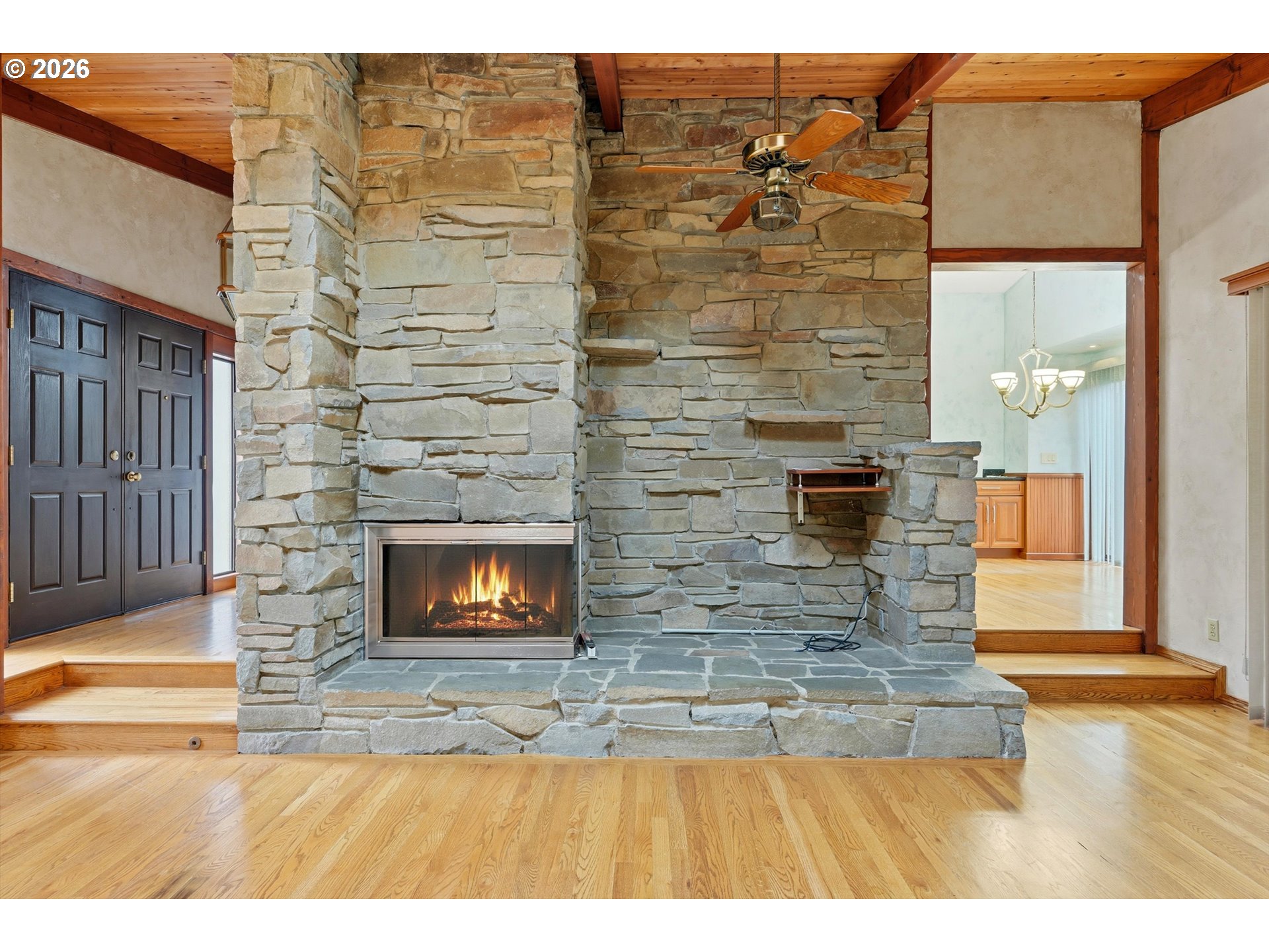 403 409 NE 156TH AVE