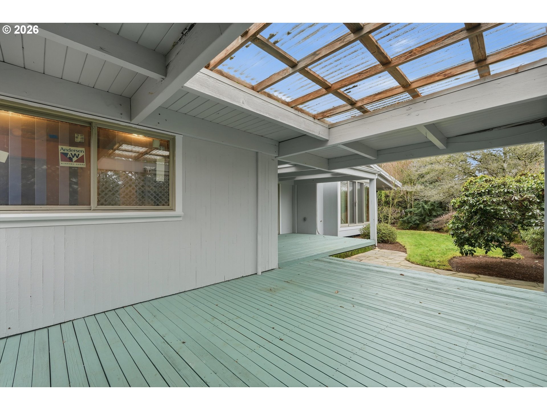 403 409 NE 156TH AVE