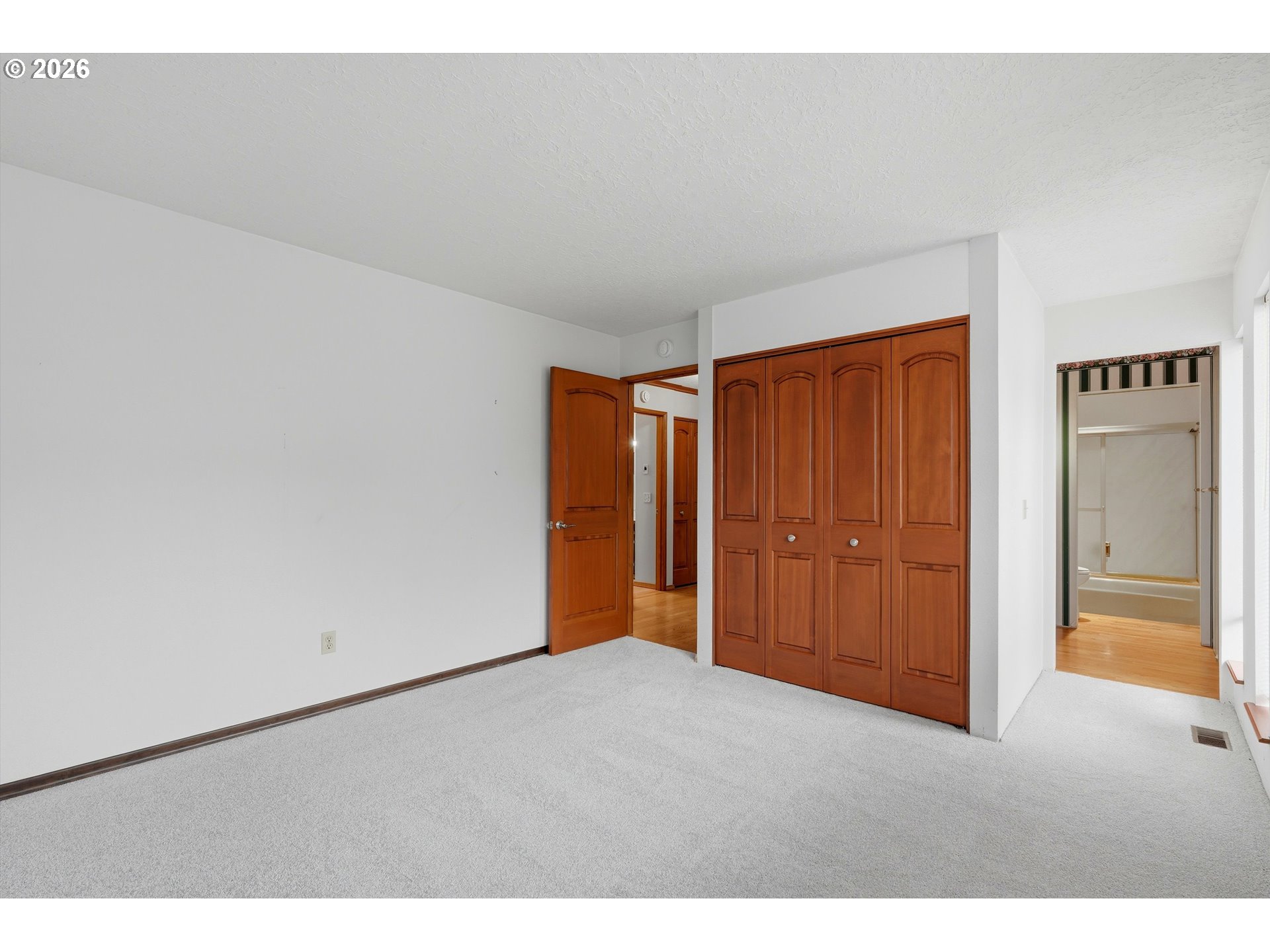 403 409 NE 156TH AVE