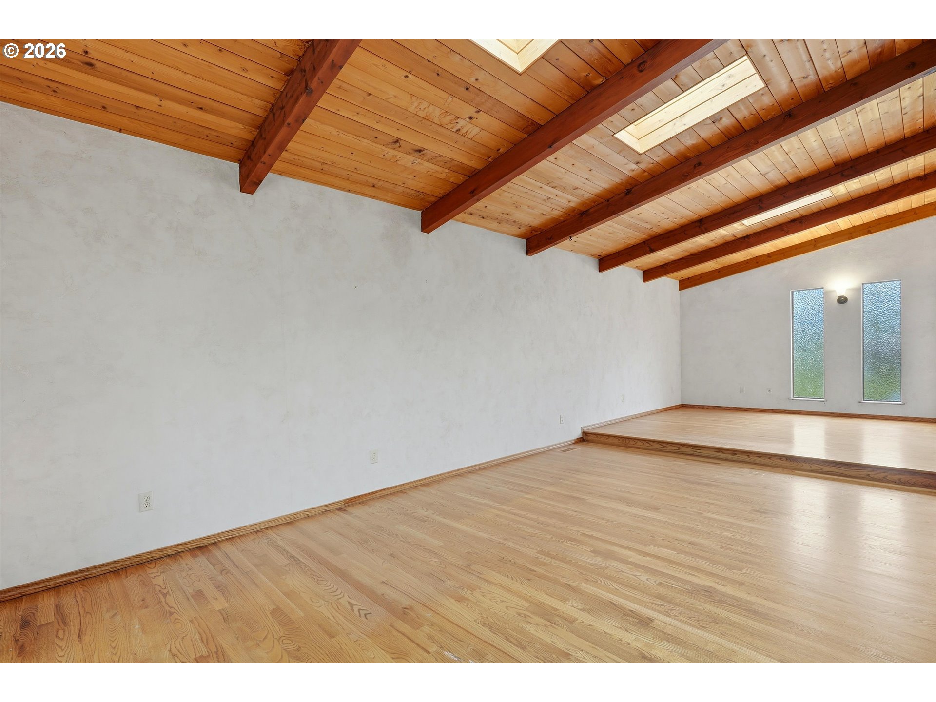 403 409 NE 156TH AVE