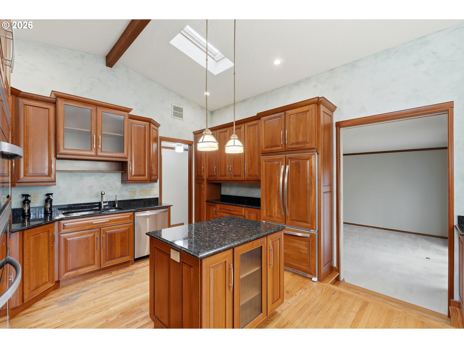 403 409 NE 156TH AVE