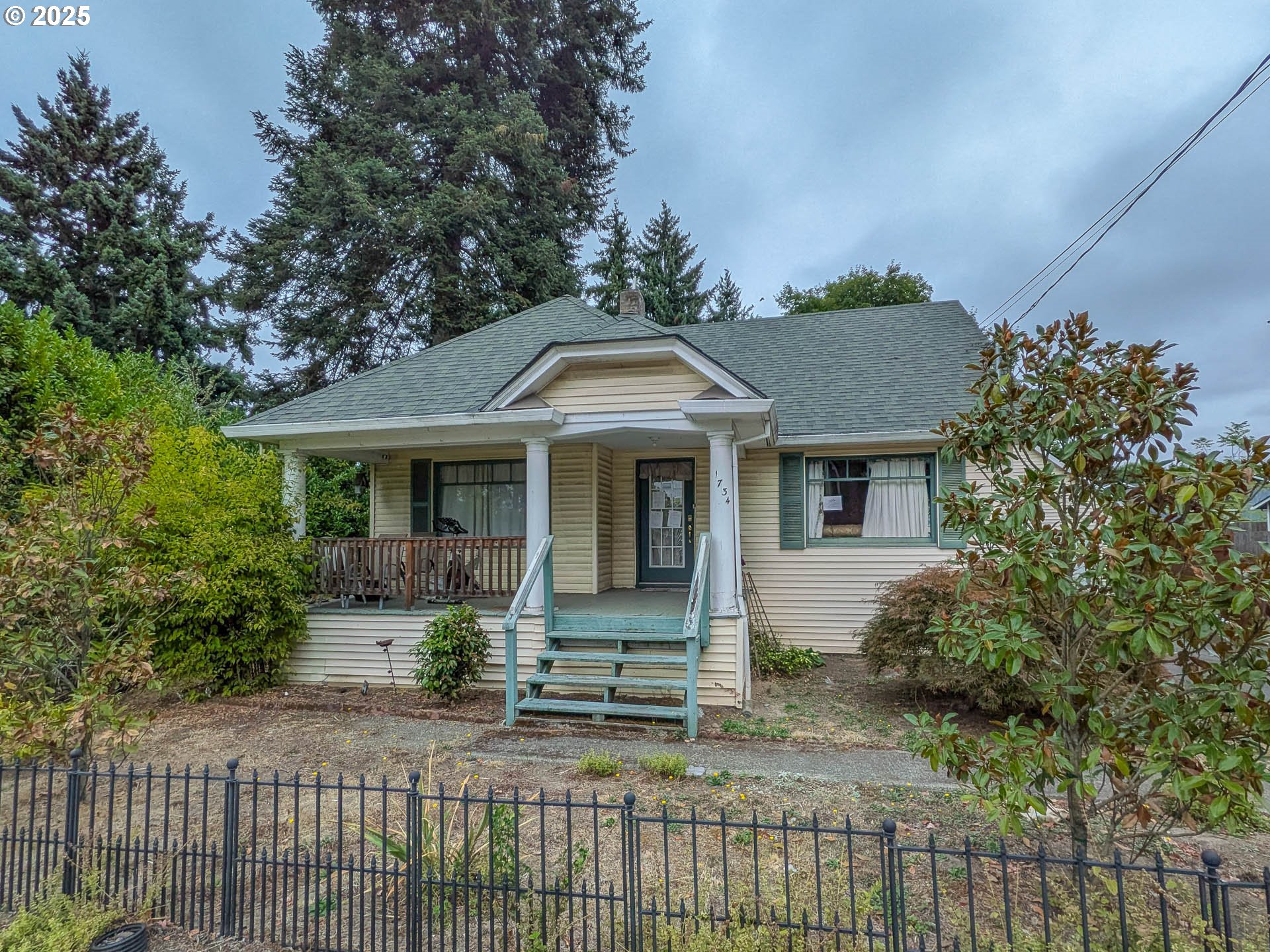 1734 SE BROOKWOOD AVE, Hillsboro