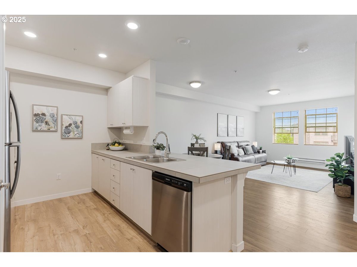 11715 SW VALENCIA LN 307