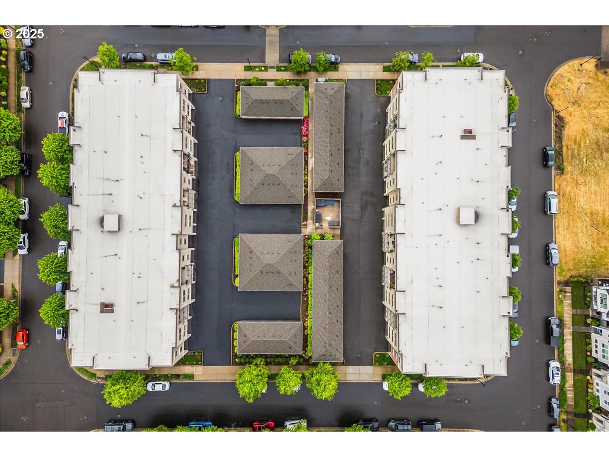 11715 SW VALENCIA LN 307