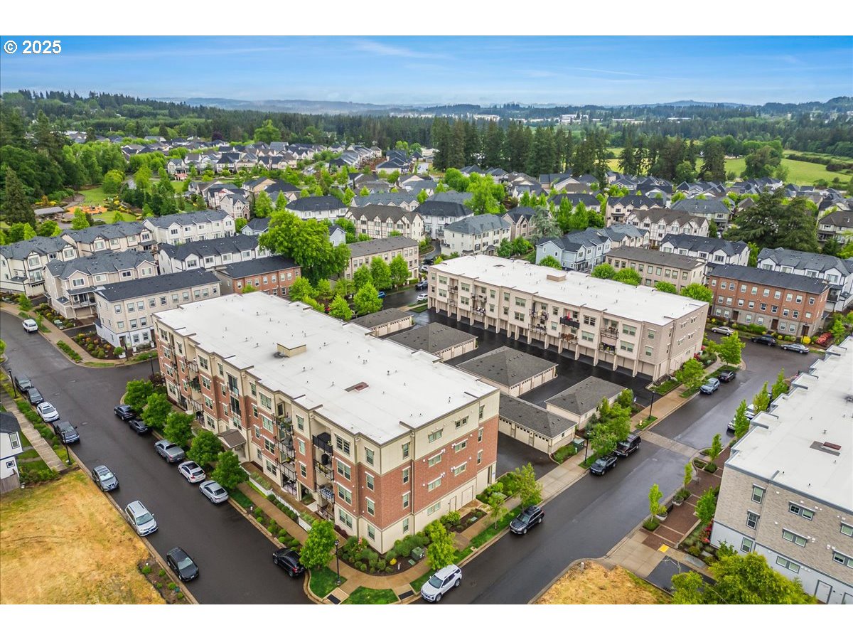 11715 SW VALENCIA LN 307