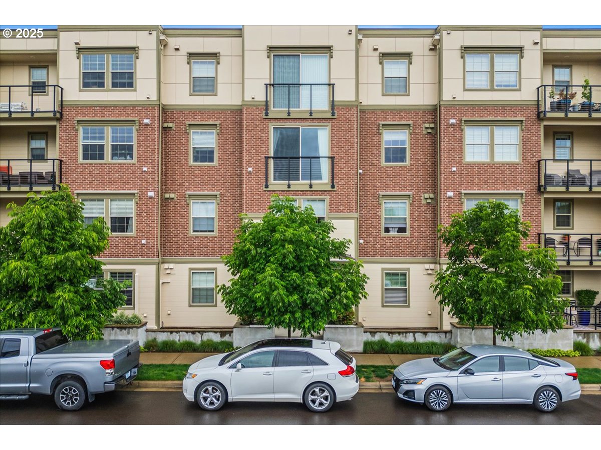 11715 SW VALENCIA LN 307