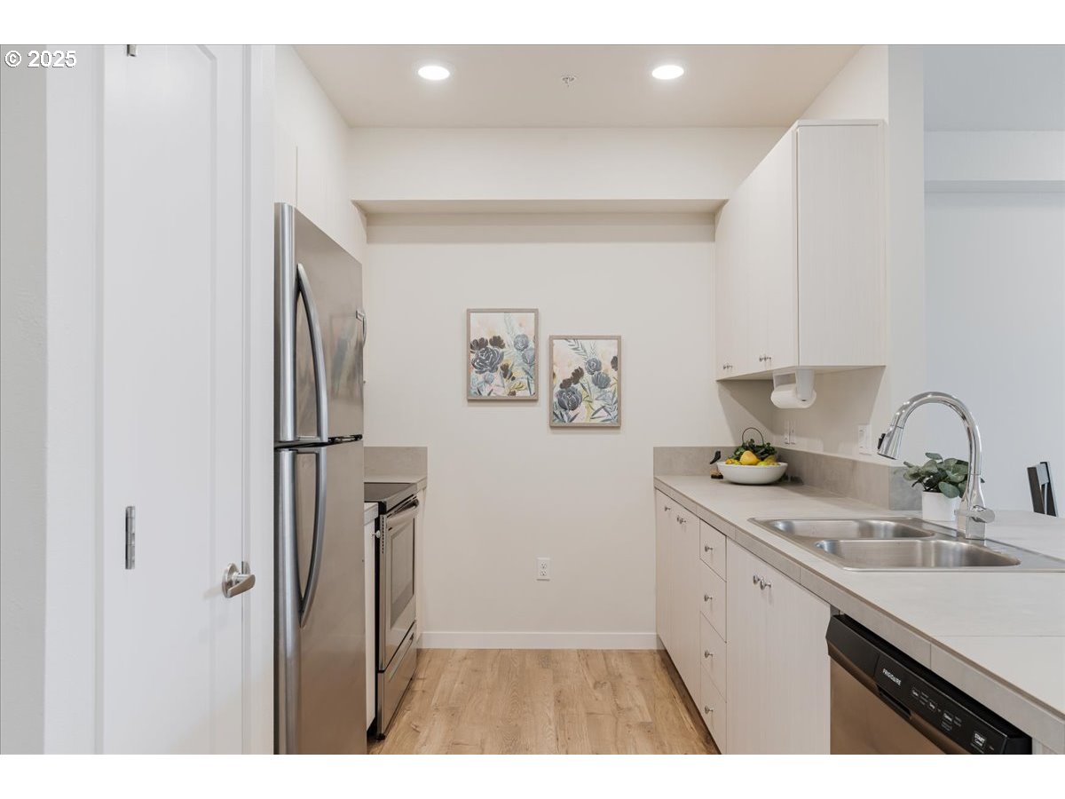 11715 SW VALENCIA LN 307