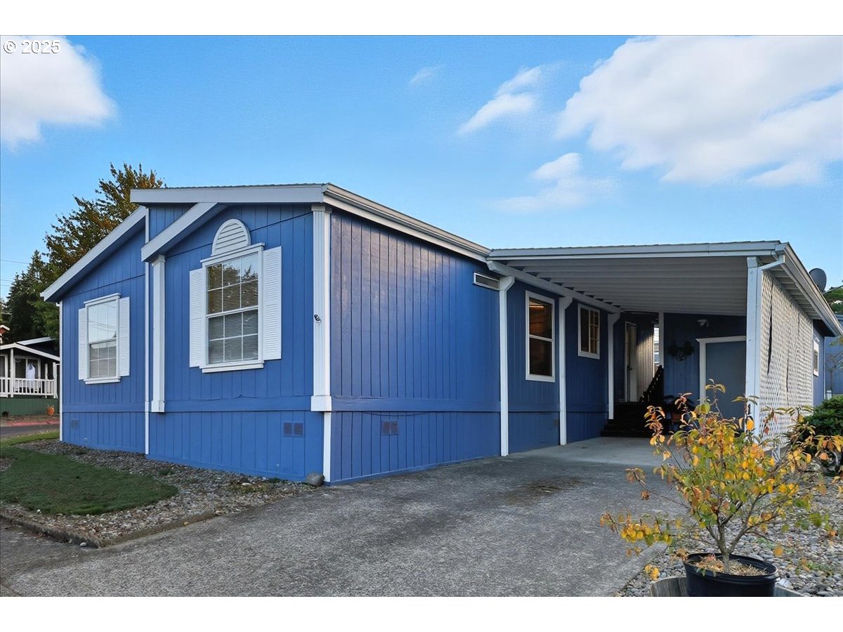 8300 NE QUATAMA ST 104, Hillsboro Unit: 104