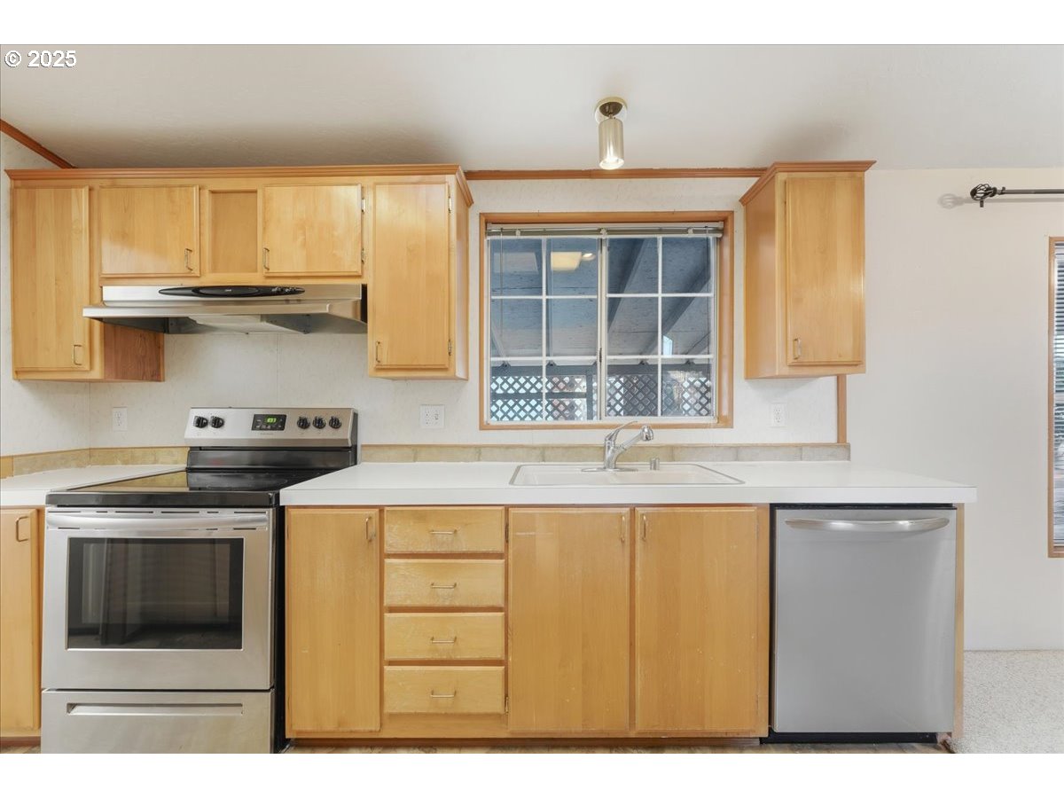 8300 NE QUATAMA ST 104, Hillsboro Unit: 104