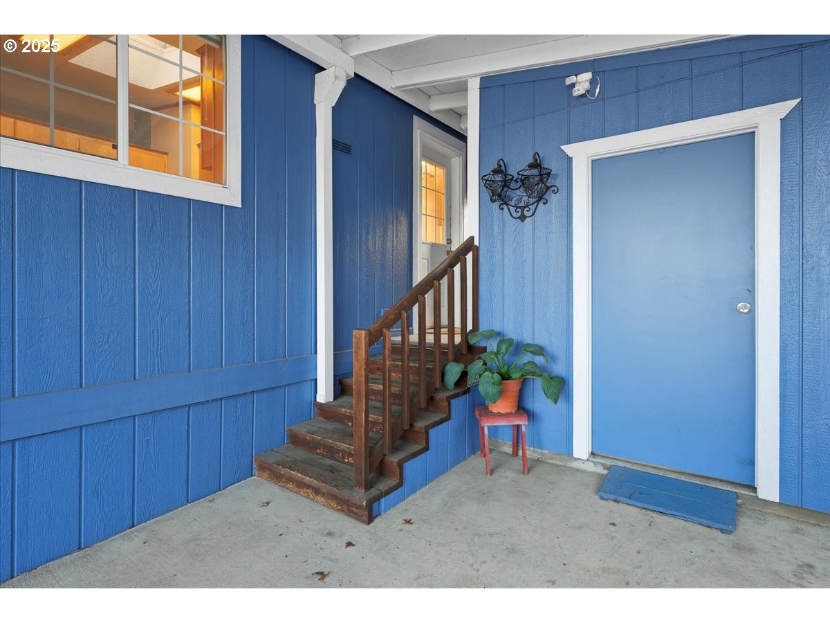 8300 NE QUATAMA ST 104, Hillsboro Unit: 104