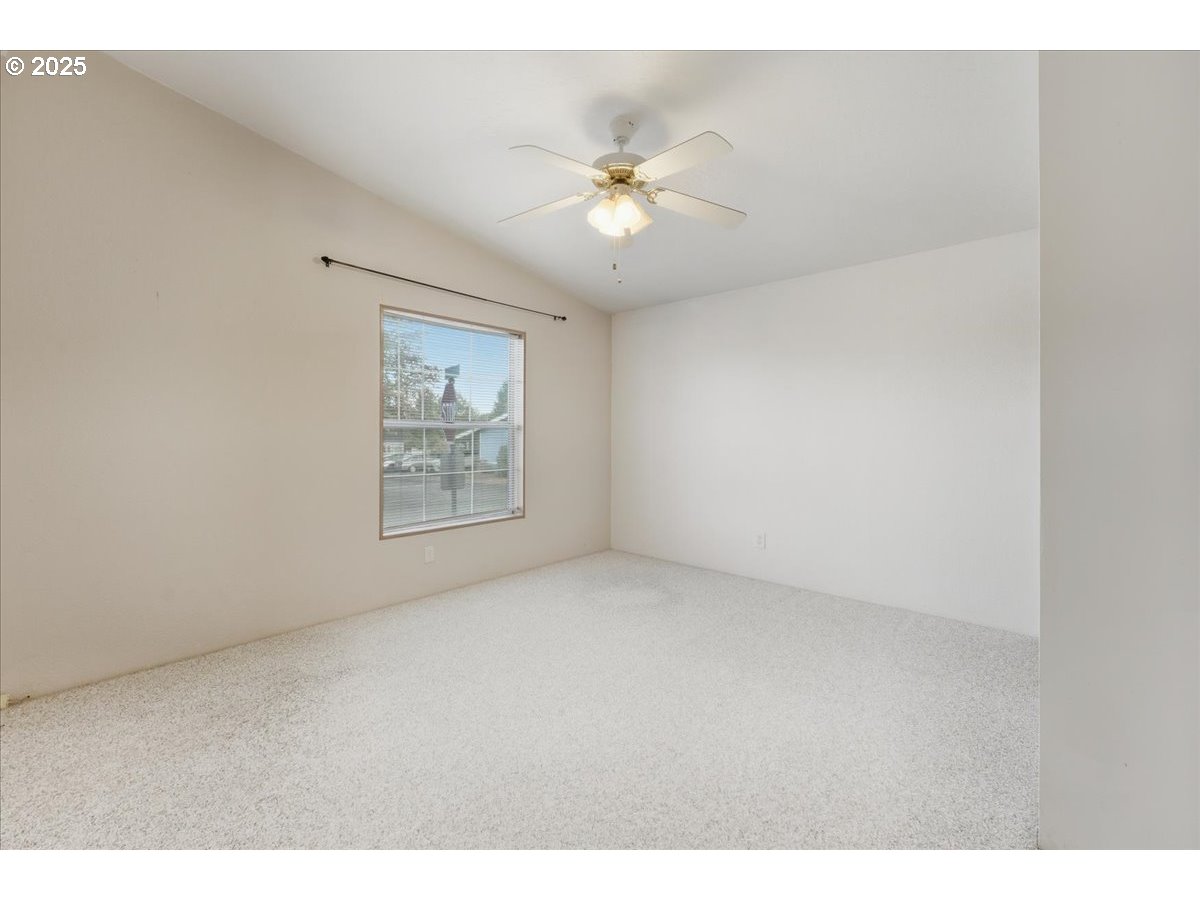 8300 NE QUATAMA ST 104, Hillsboro Unit: 104