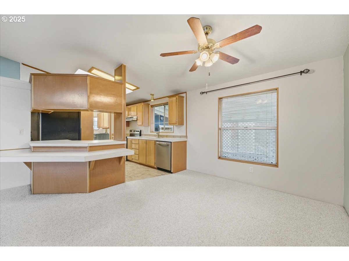 8300 NE QUATAMA ST 104, Hillsboro Unit: 104