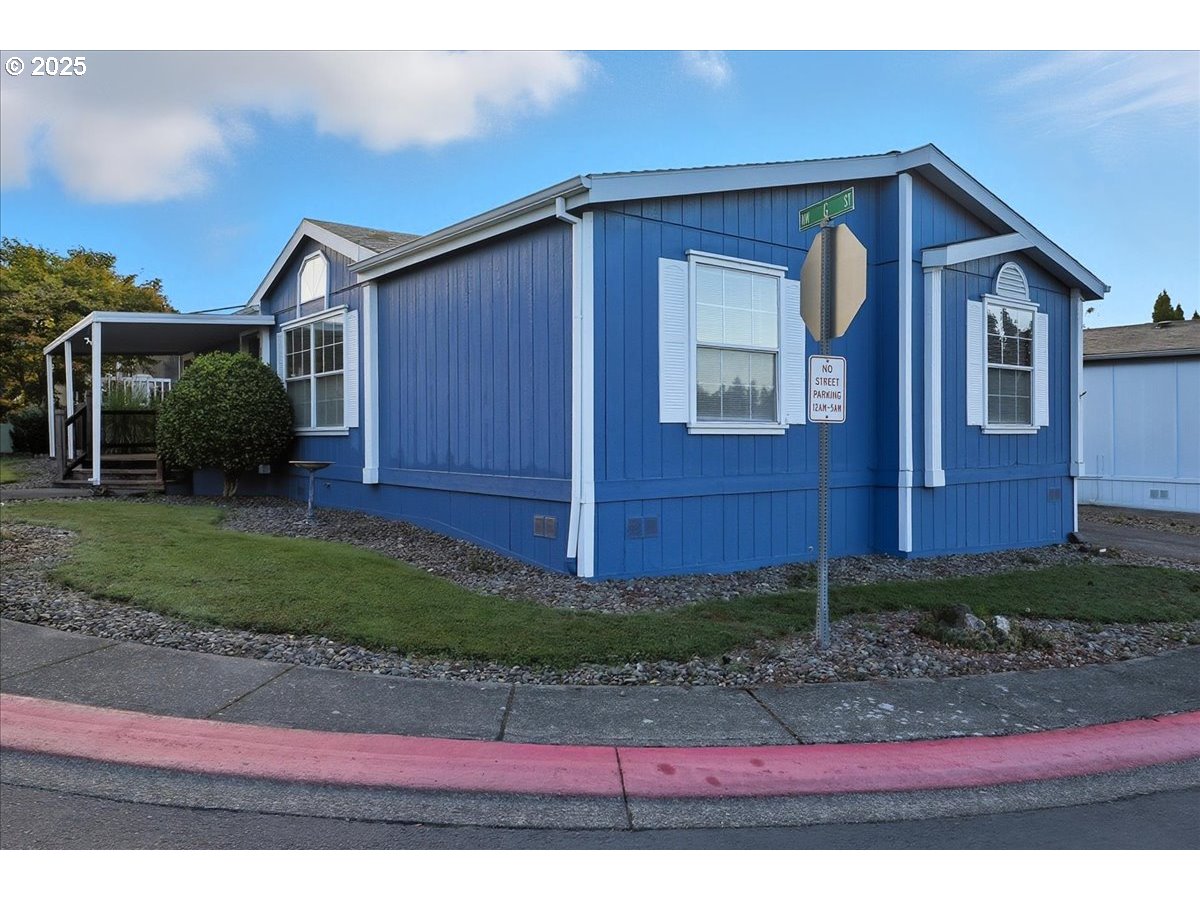 8300 NE QUATAMA ST 104, Hillsboro Unit: 104