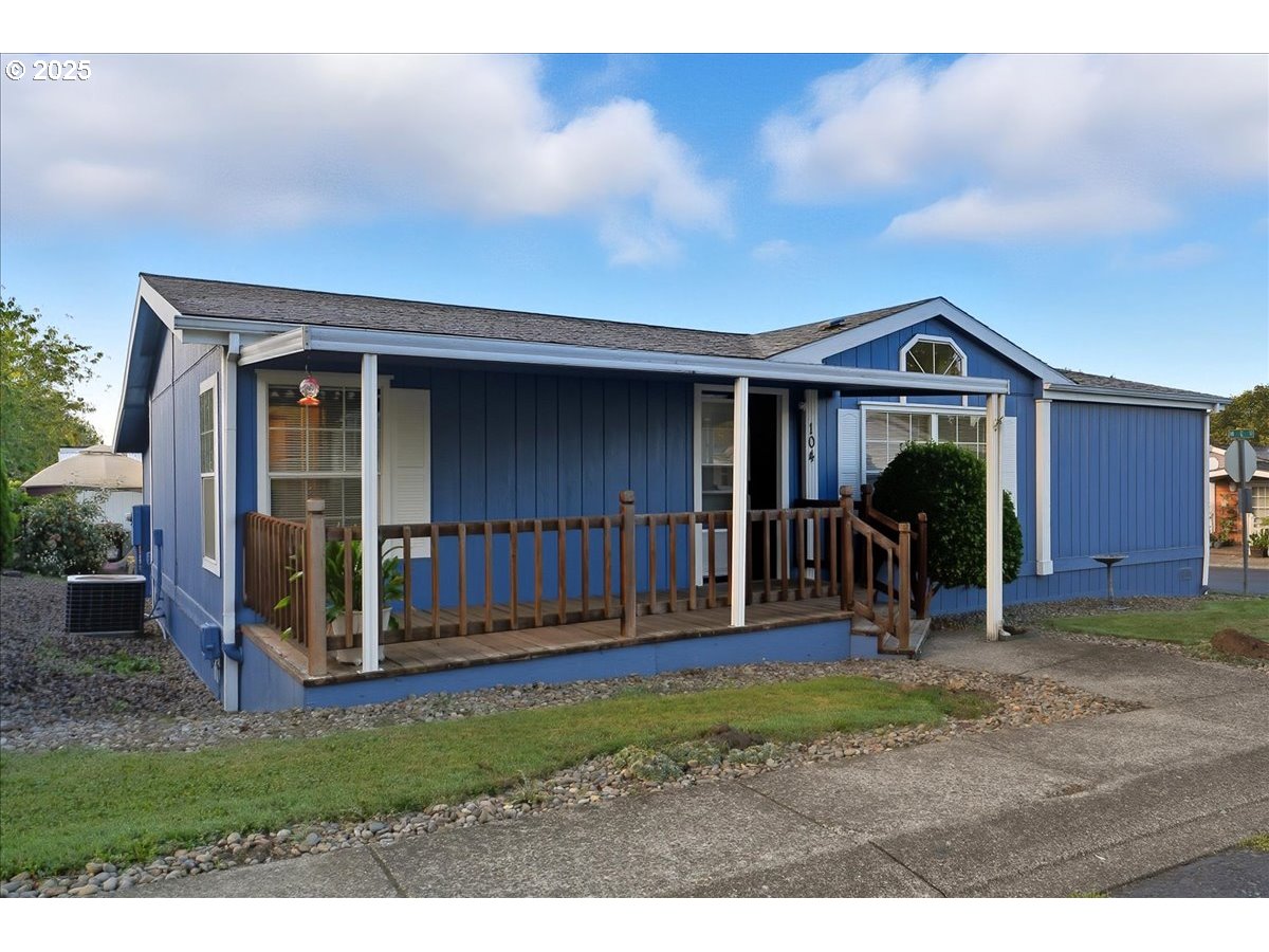 8300 NE QUATAMA ST 104, Hillsboro Unit: 104