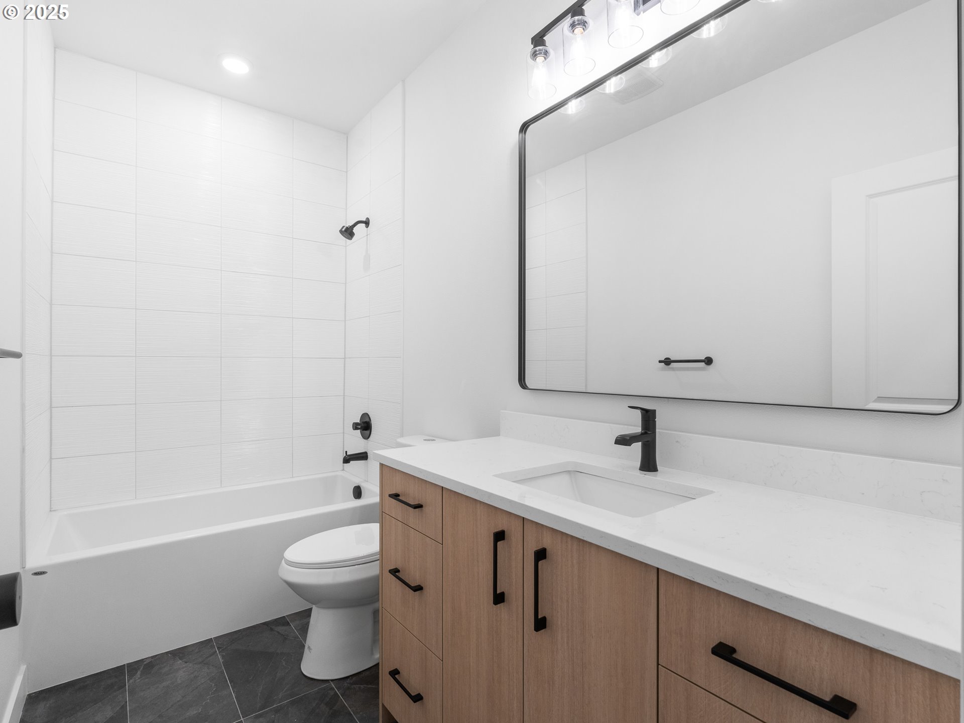 3845 N Willis BLVD 4, Portland Unit: 4