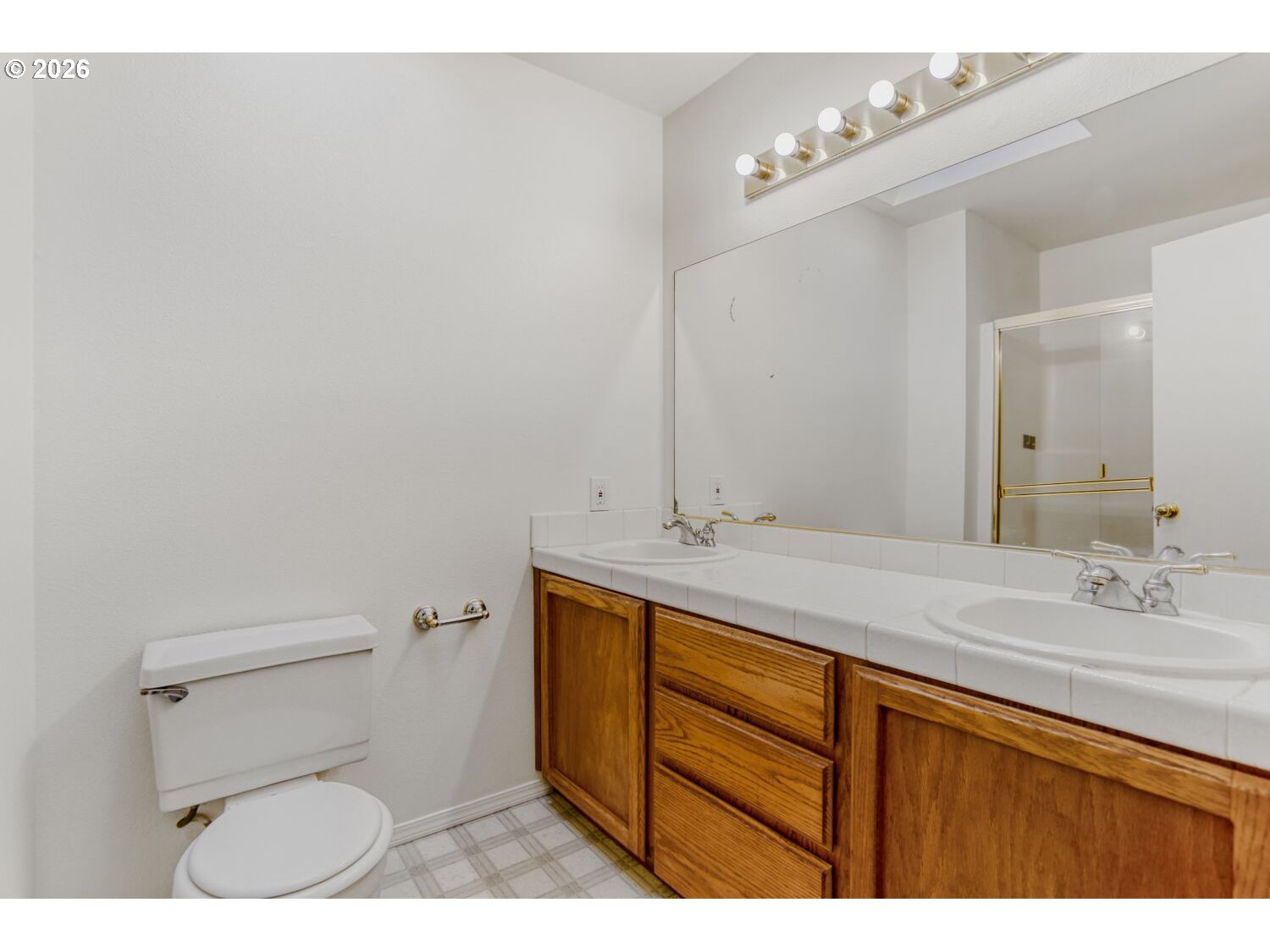 132 KINGSGATE RD
