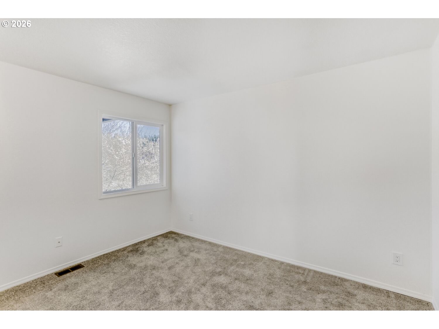 132 KINGSGATE RD