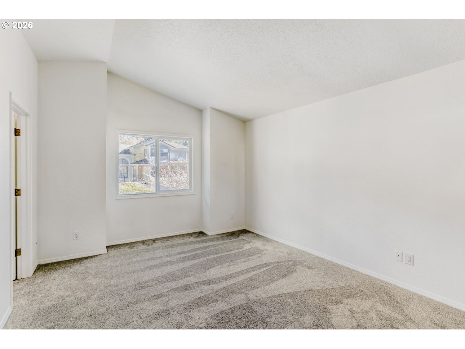 132 KINGSGATE RD