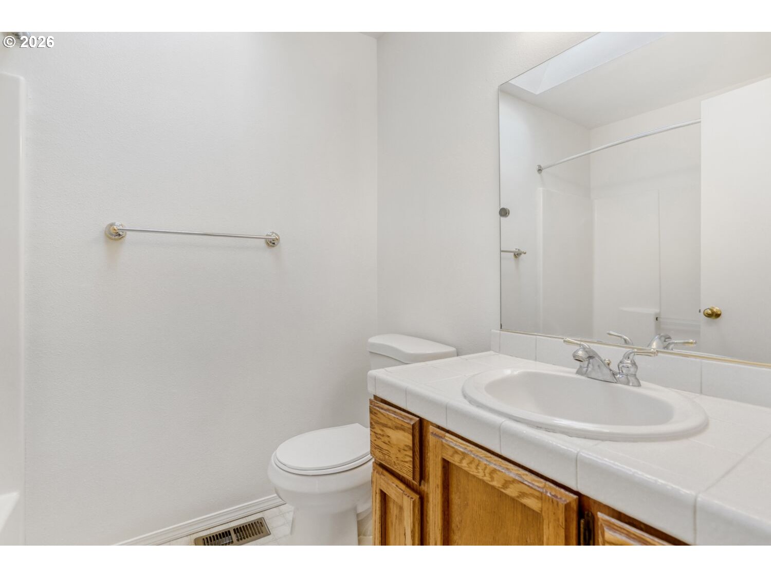 132 KINGSGATE RD