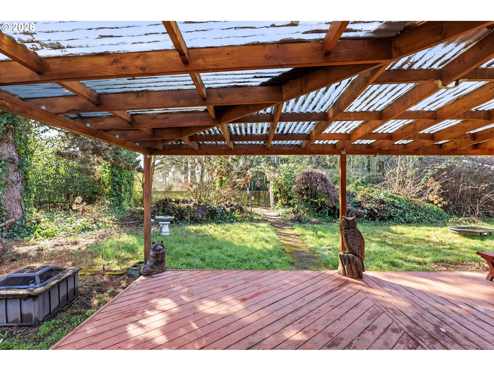 700 NE DONELSON RD