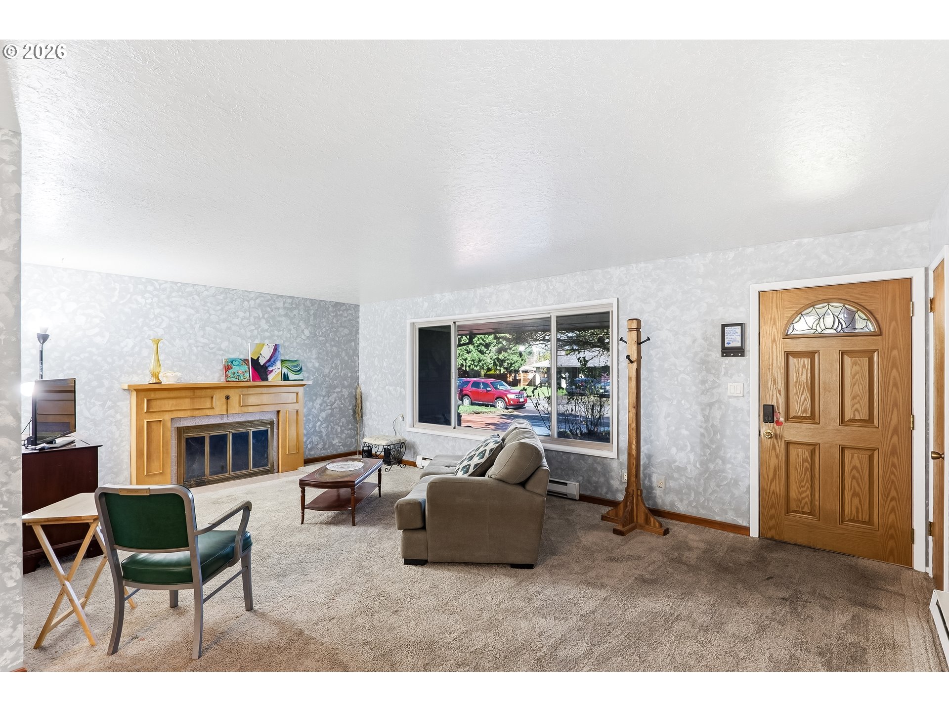700 NE DONELSON RD