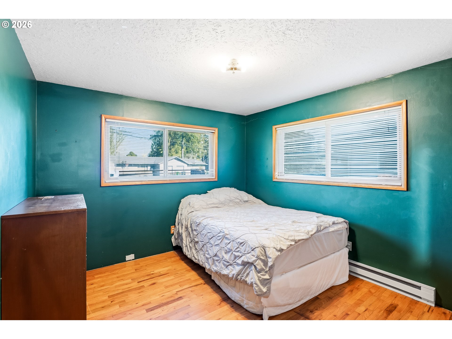 700 NE DONELSON RD