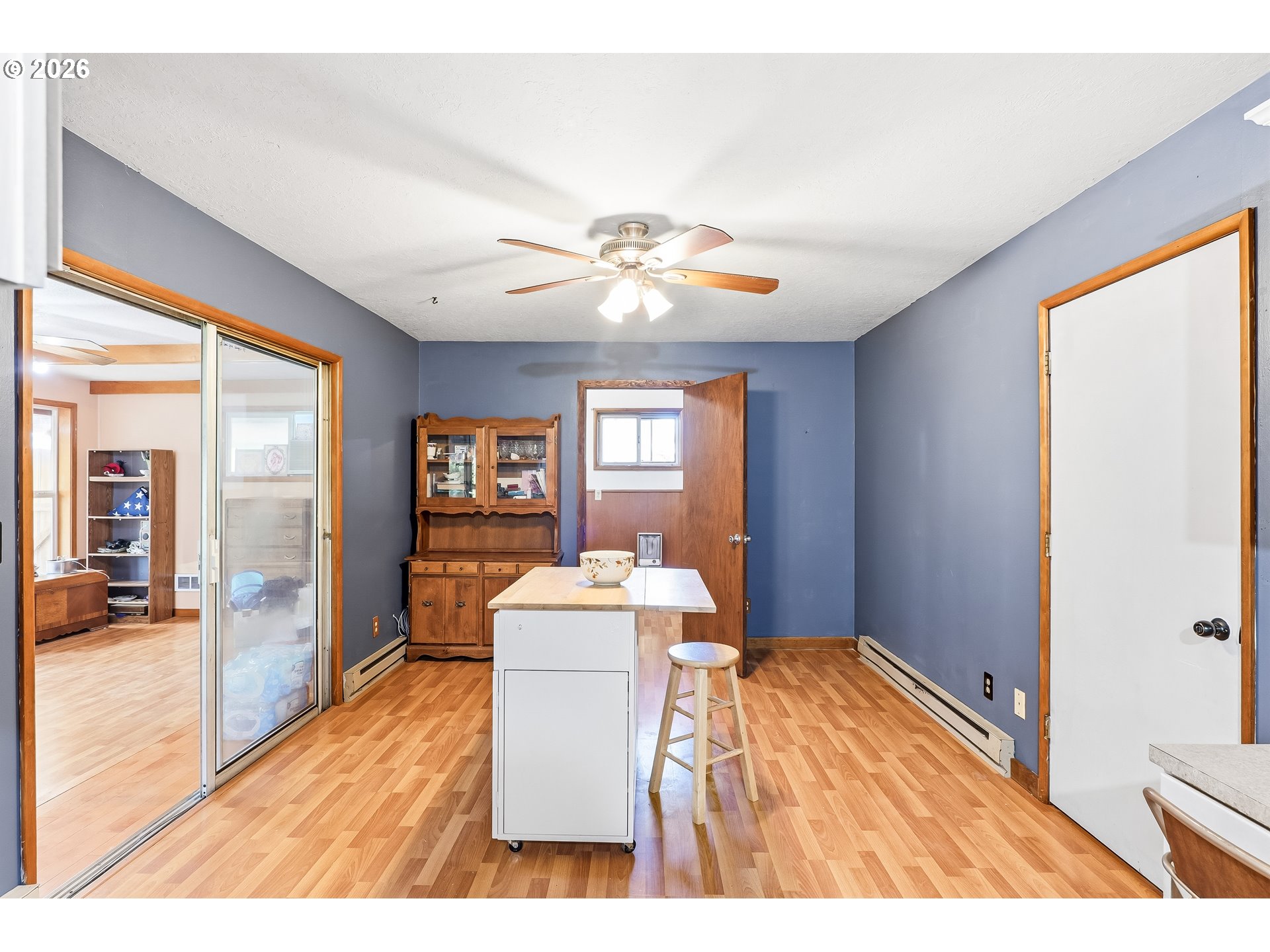 700 NE DONELSON RD