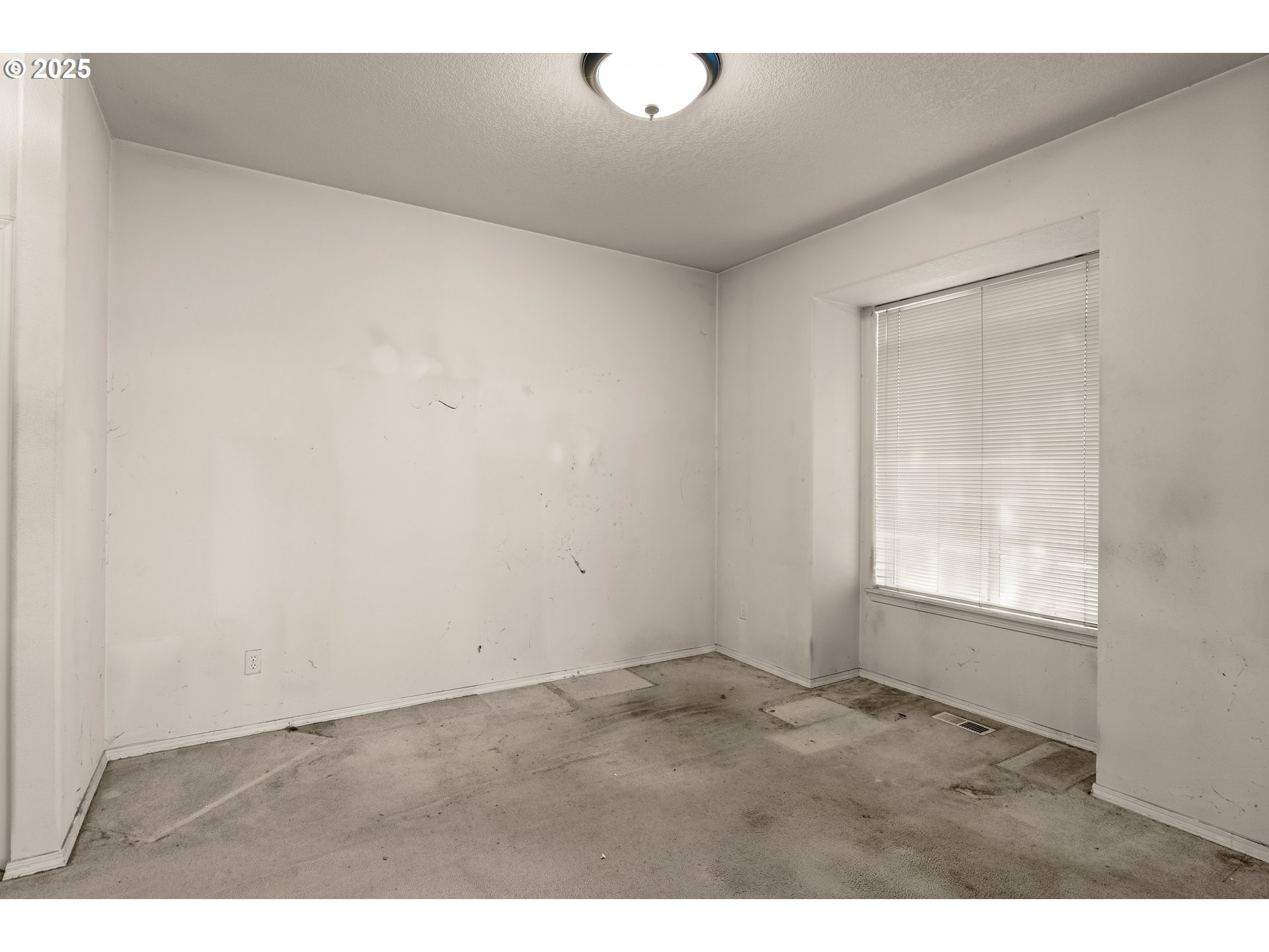 3210 SE BLUE BIRD DR