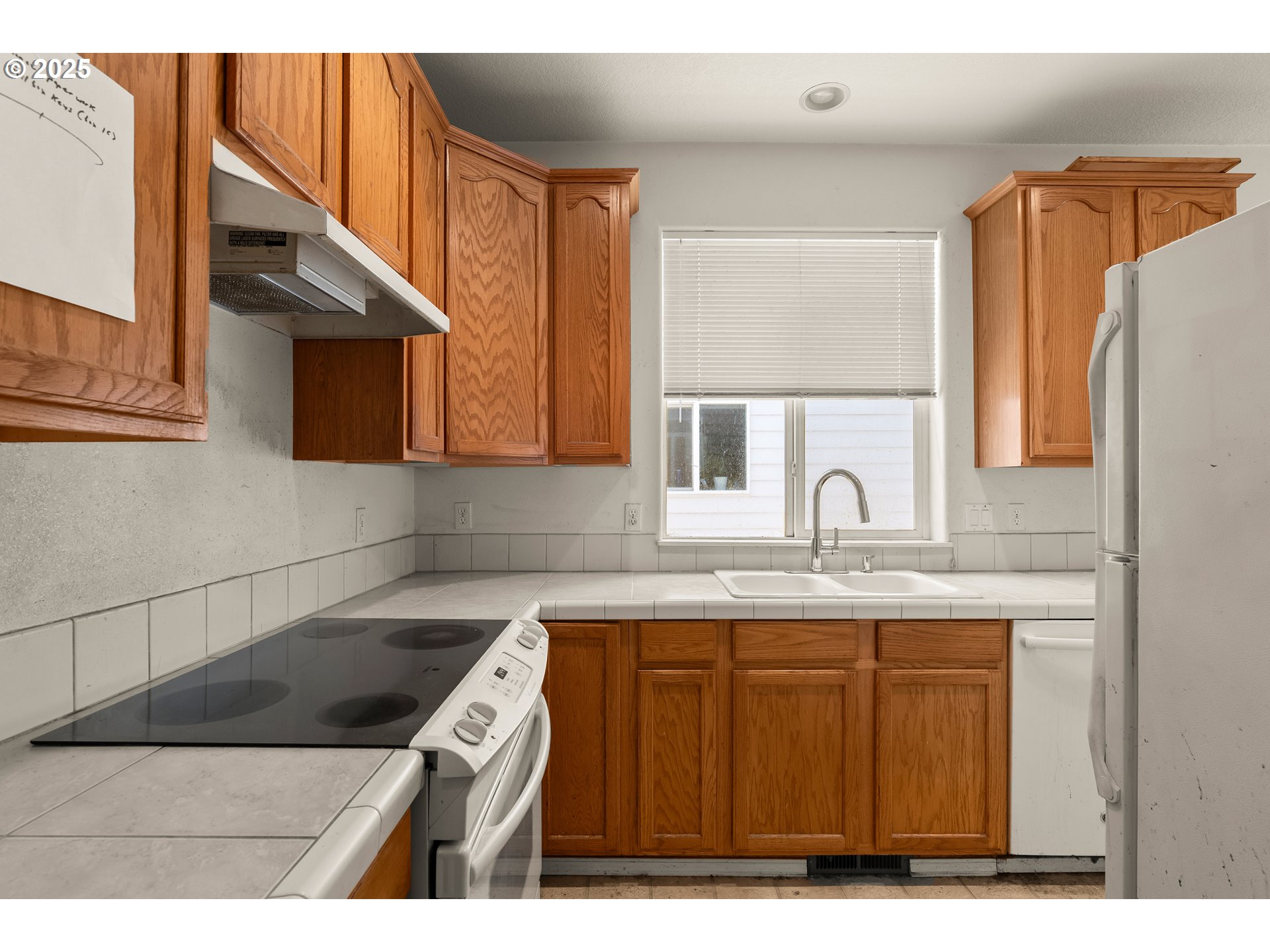 3210 SE BLUE BIRD DR