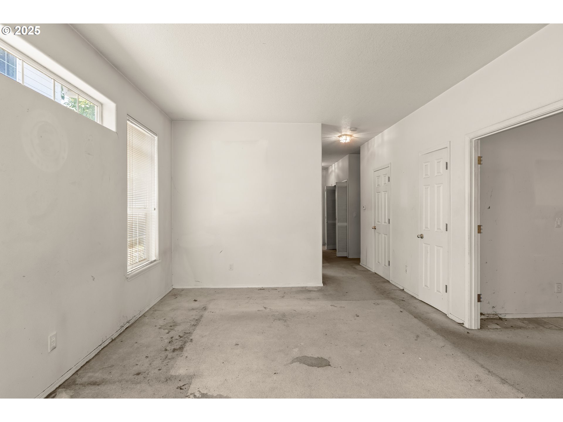 3210 SE BLUE BIRD DR