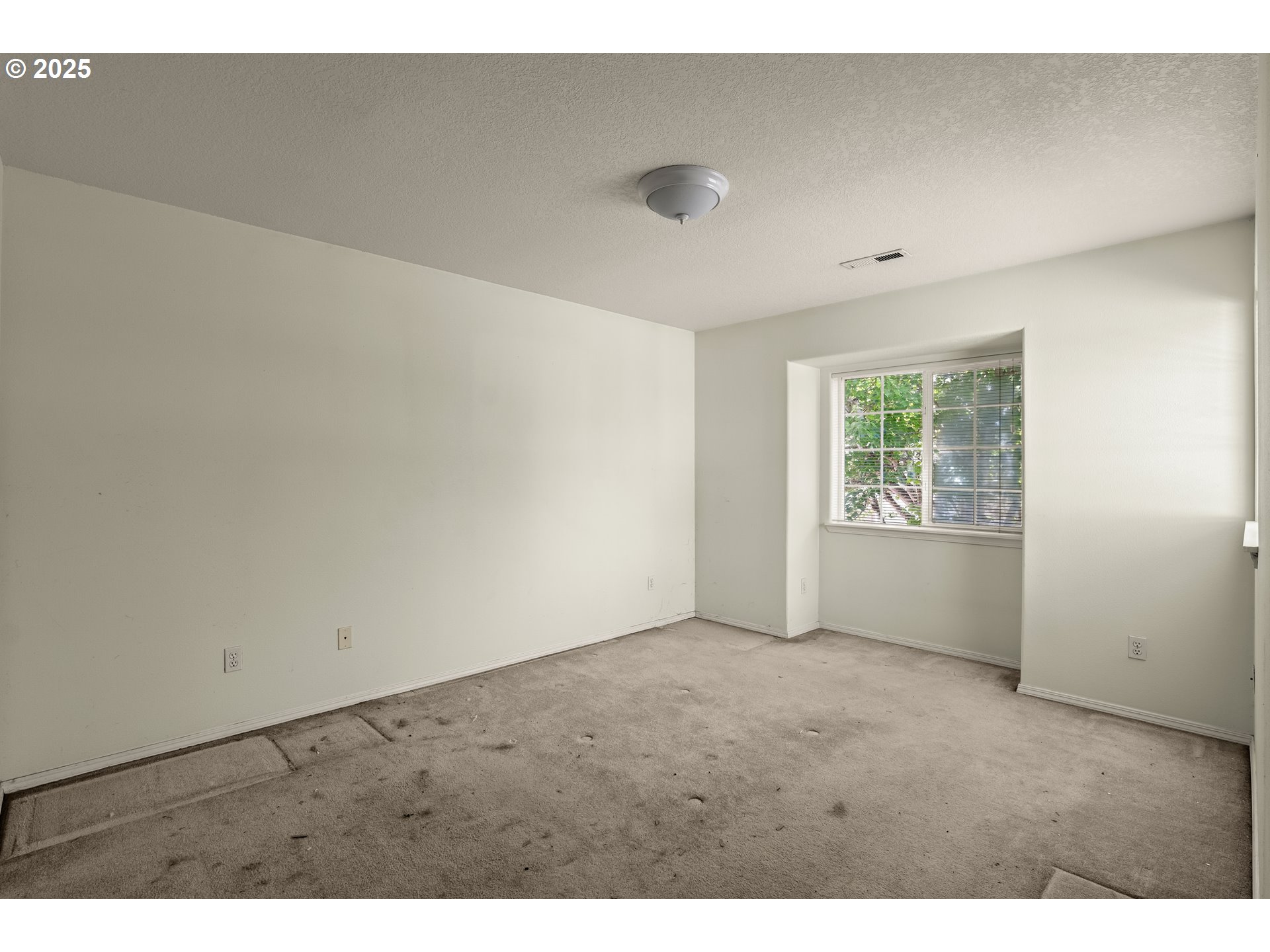 3210 SE BLUE BIRD DR