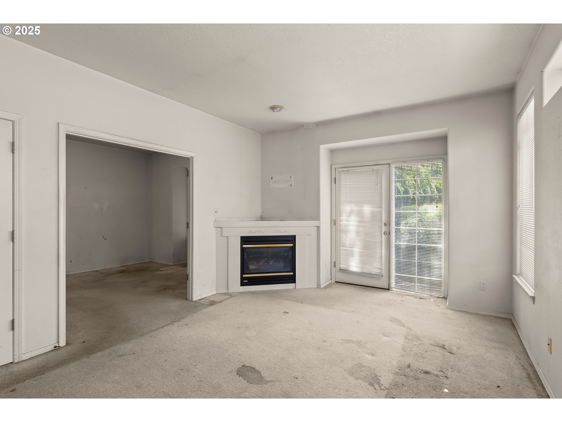 3210 SE BLUE BIRD DR