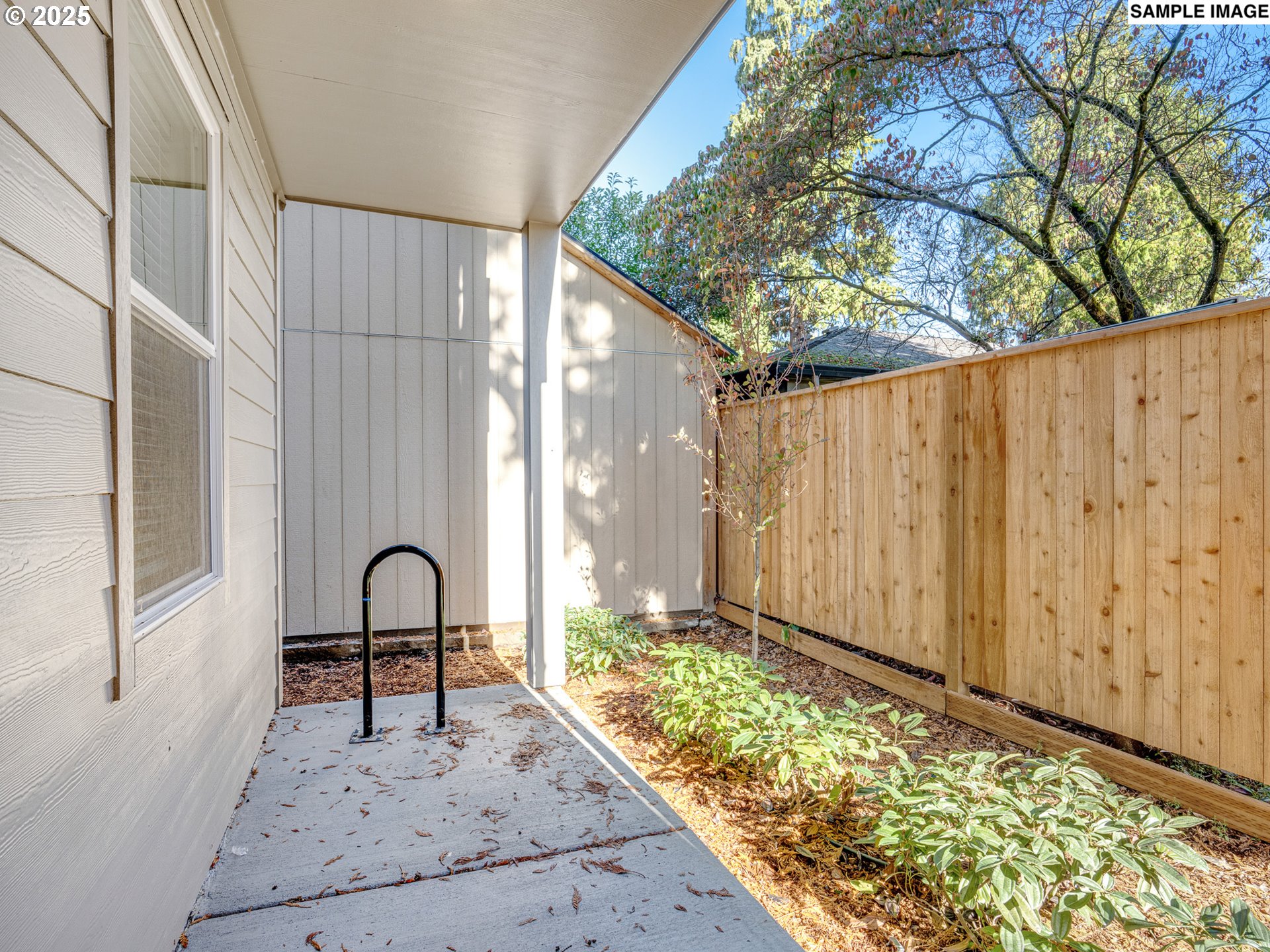 6115 NE Multnomah ST 4