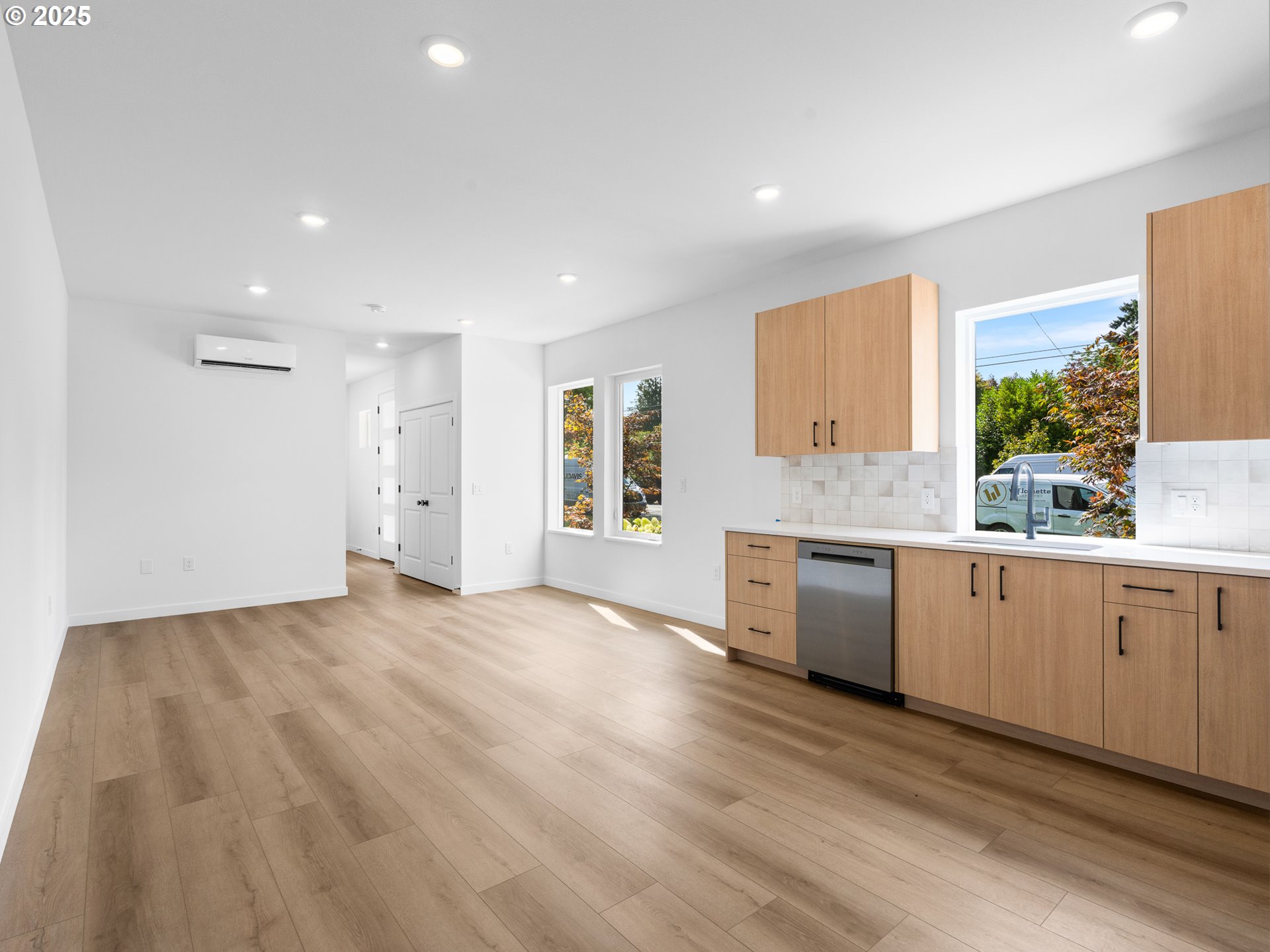 3863 N Willis BLVD 8, Portland Unit: 8