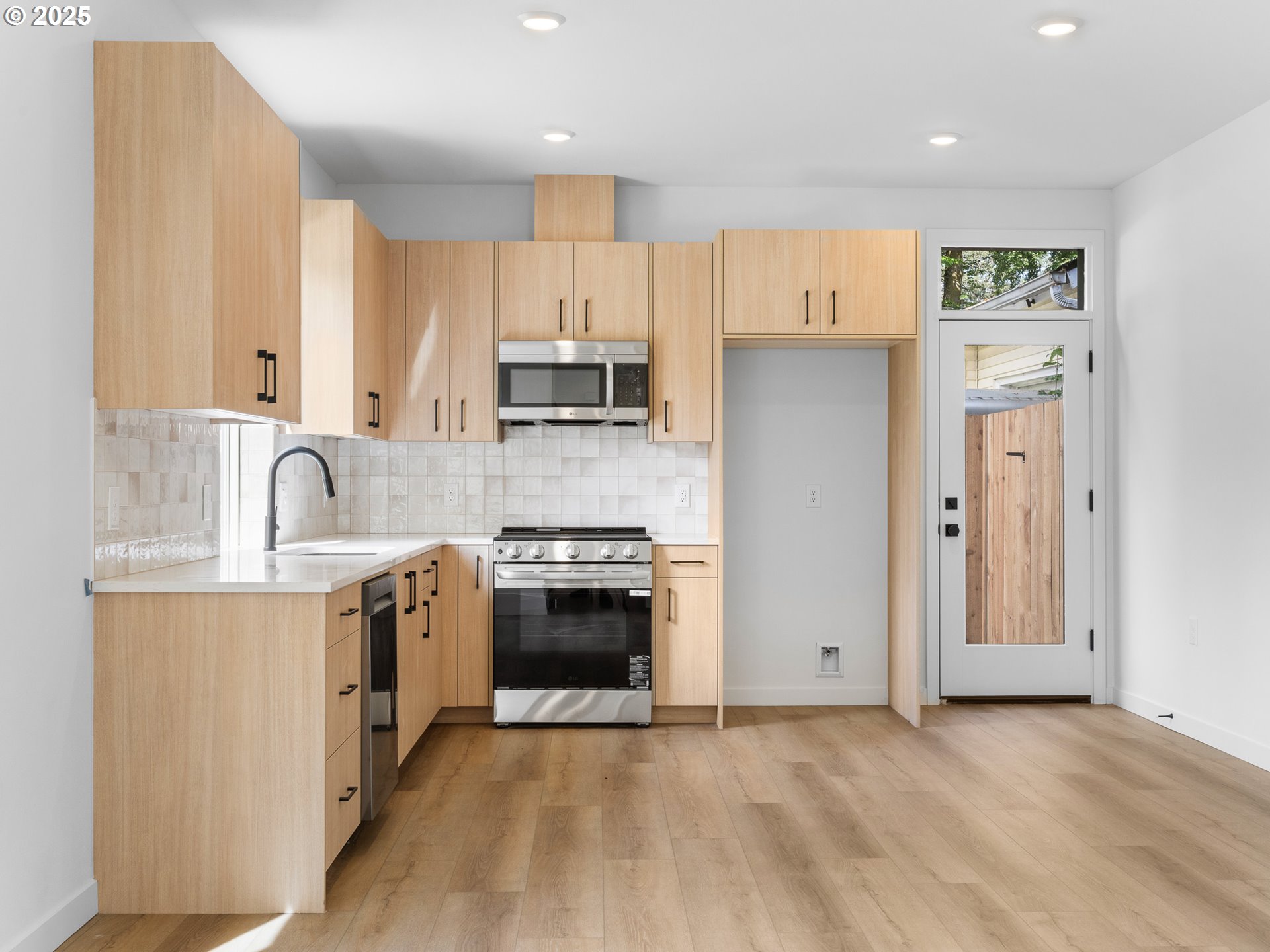 3863 N Willis BLVD 8, Portland Unit: 8