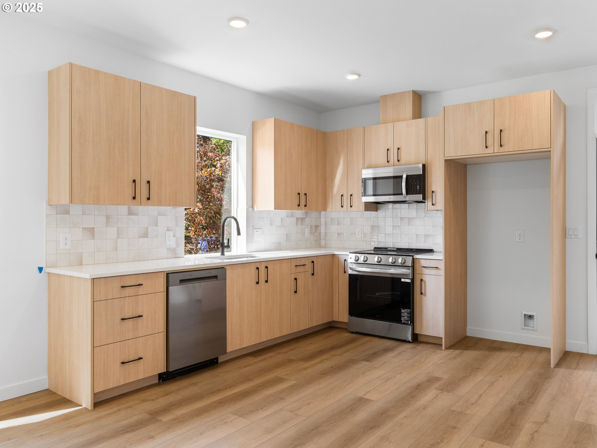 3863 N Willis BLVD 8, Portland Unit: 8