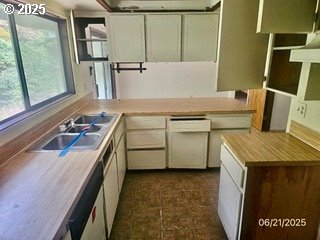 266 WOODRUFF MOUNTAIN RD