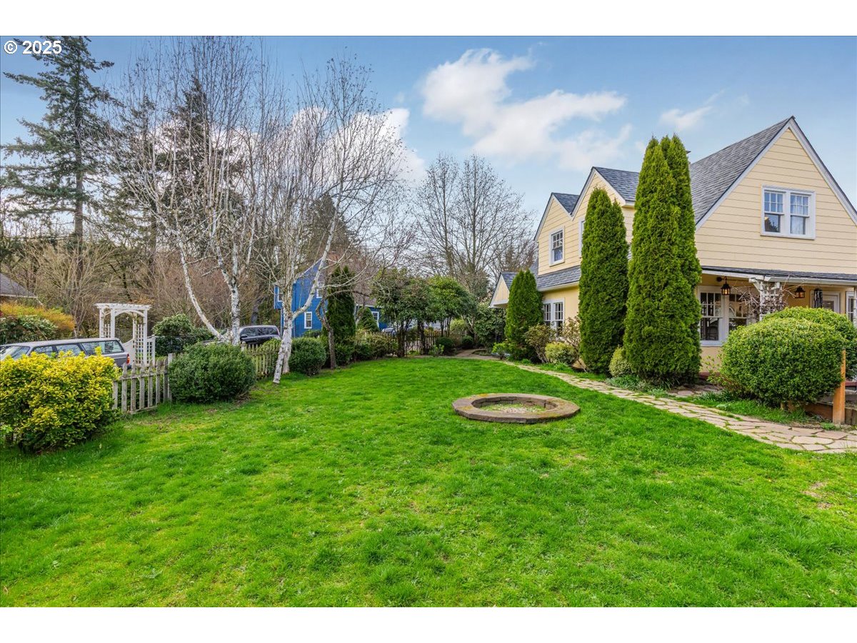 5390 GROVE ST, West Linn