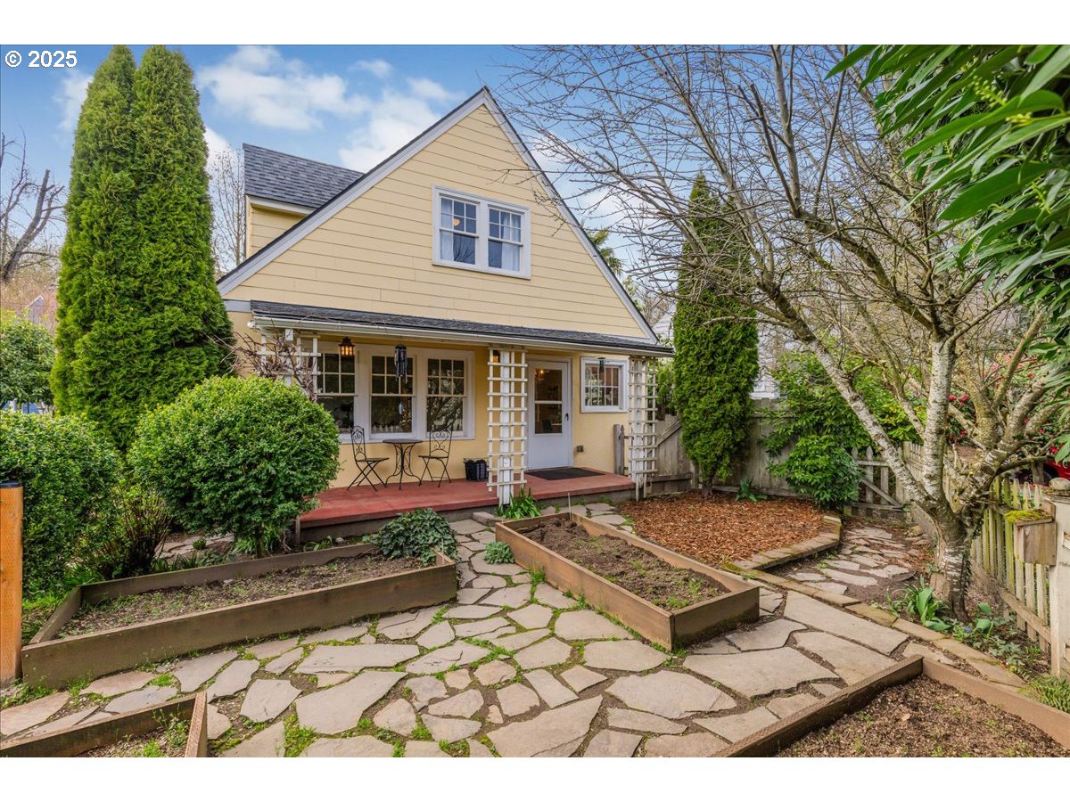 5390 GROVE ST, West Linn