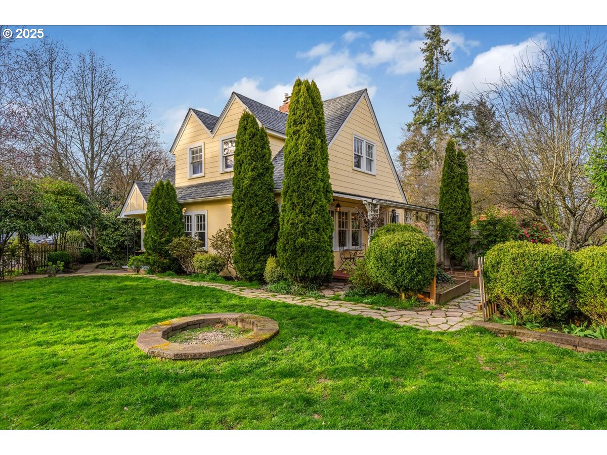 5390 GROVE ST, West Linn