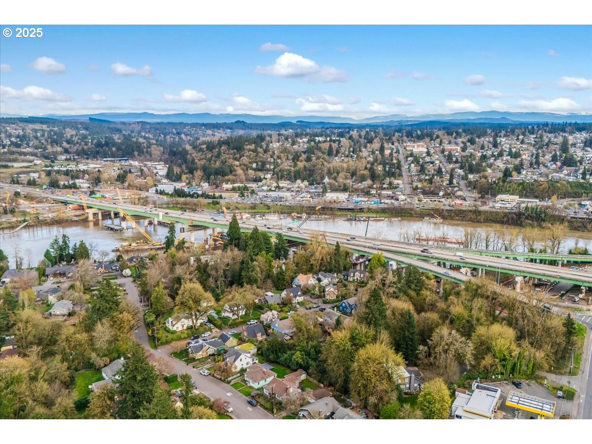 5390 GROVE ST, West Linn