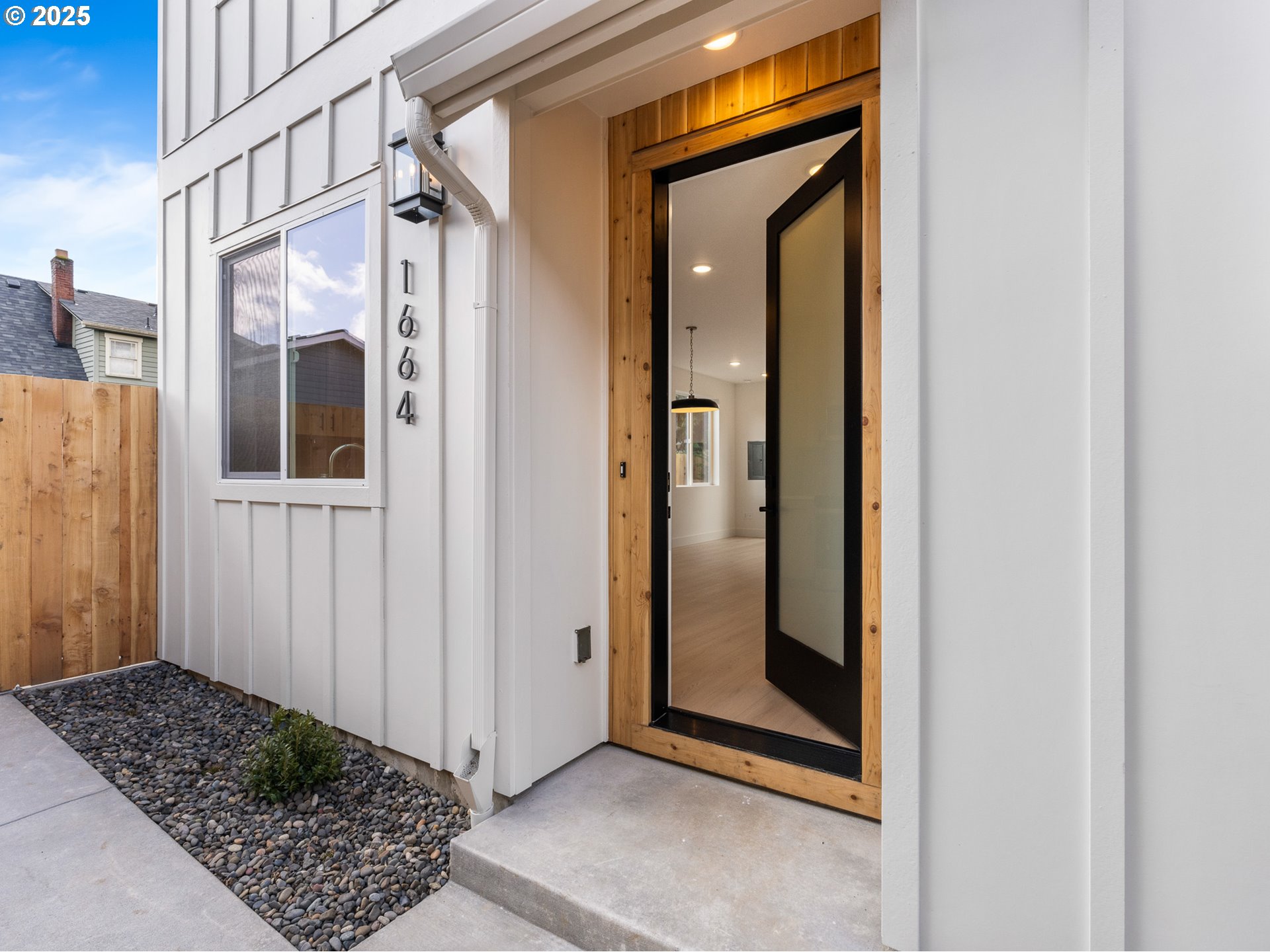 1664 SE Umatilla ST 5, Portland Unit: 5