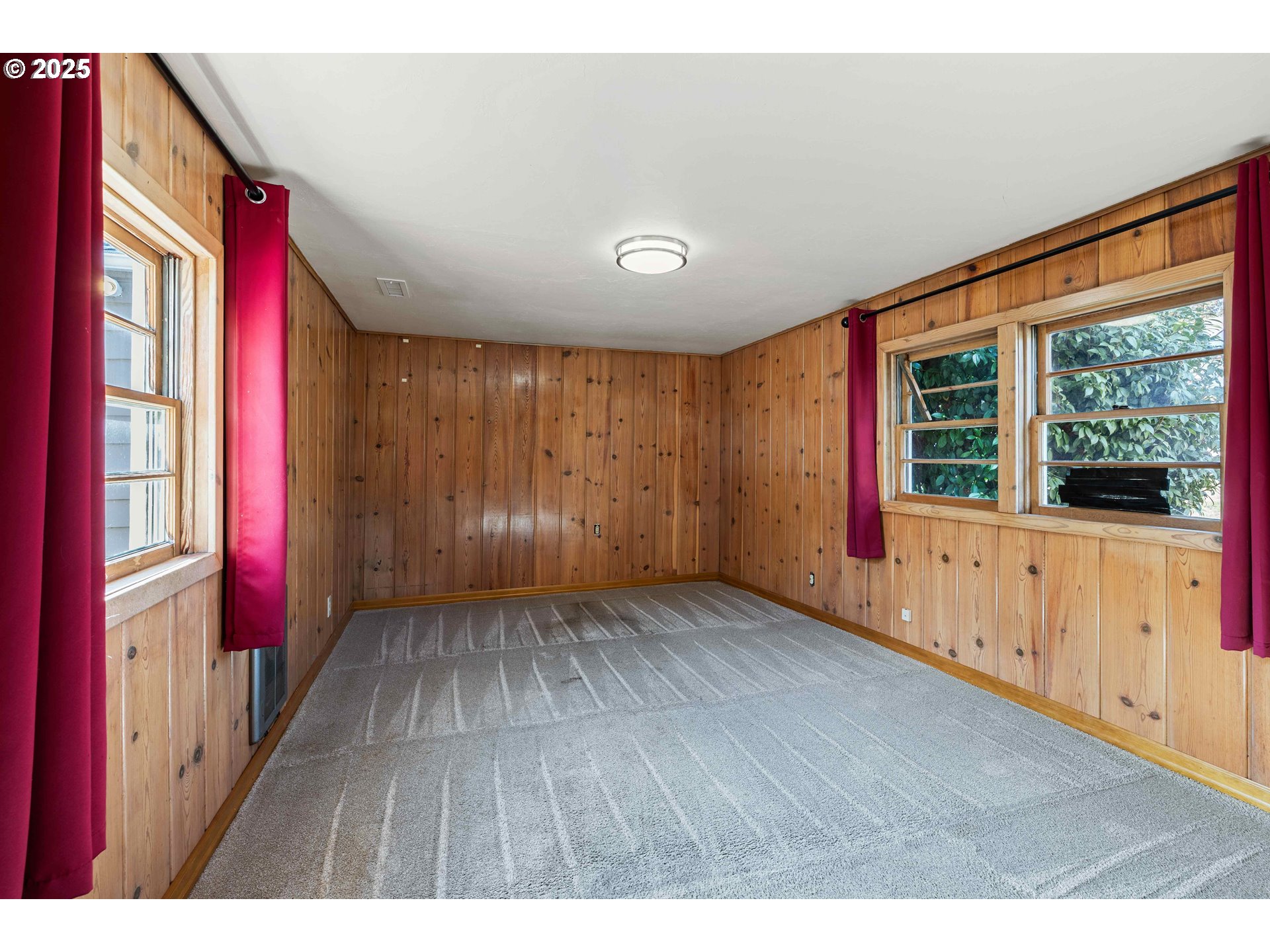 1530 URBAN LN NW, Salem