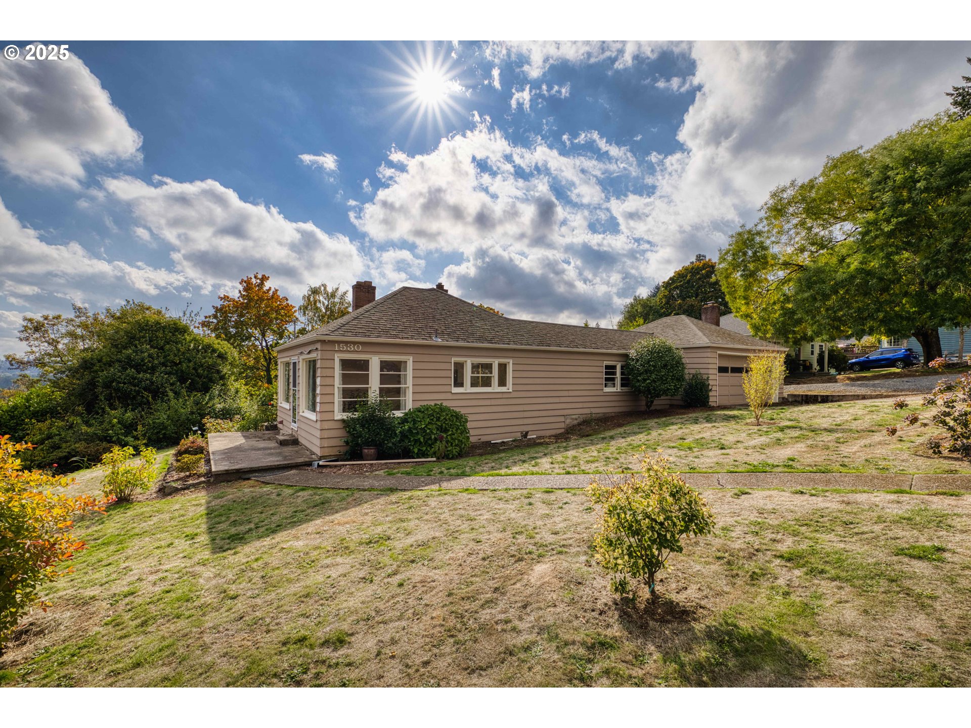 1530 URBAN LN NW, Salem