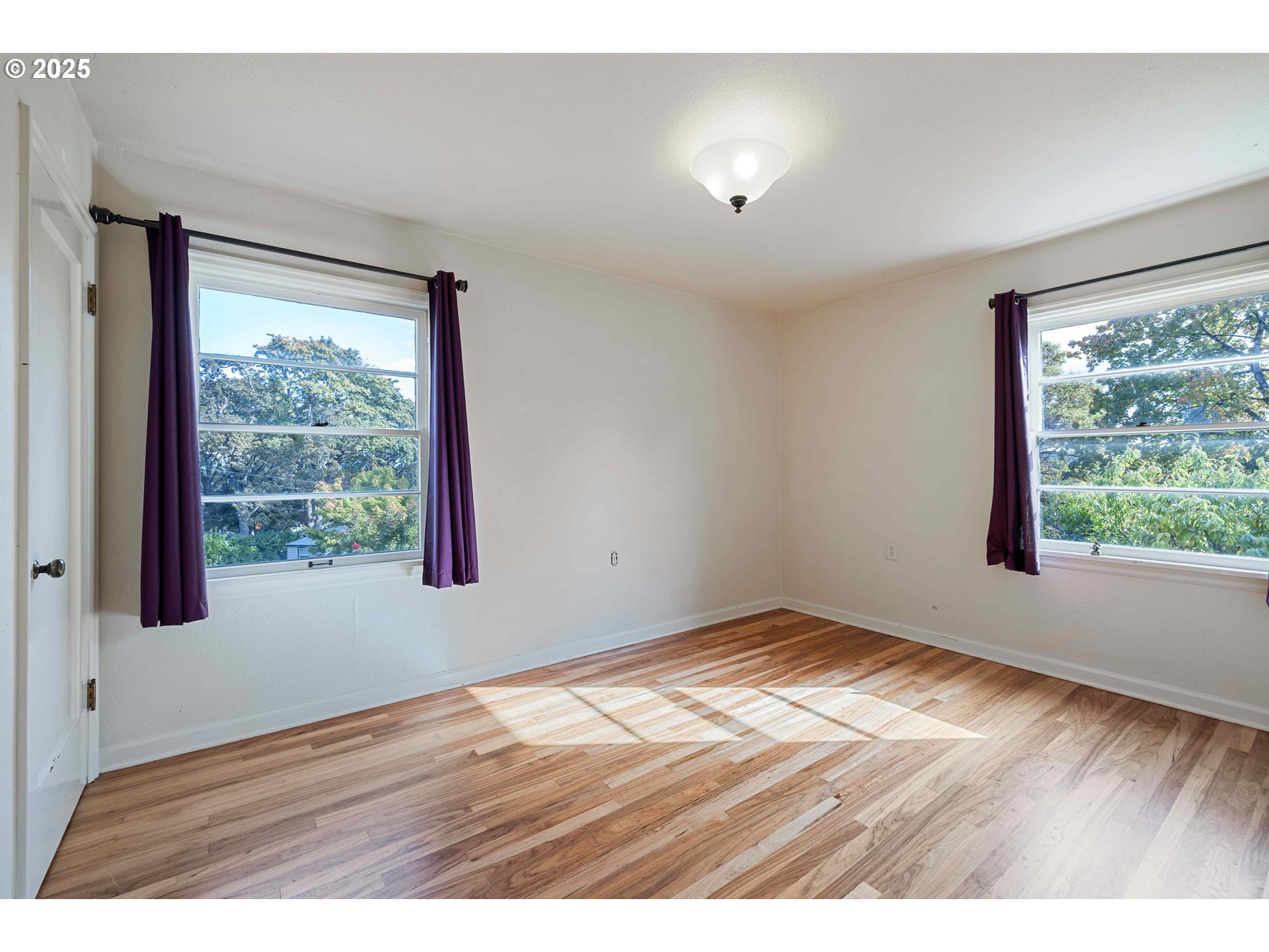 1530 URBAN LN NW, Salem
