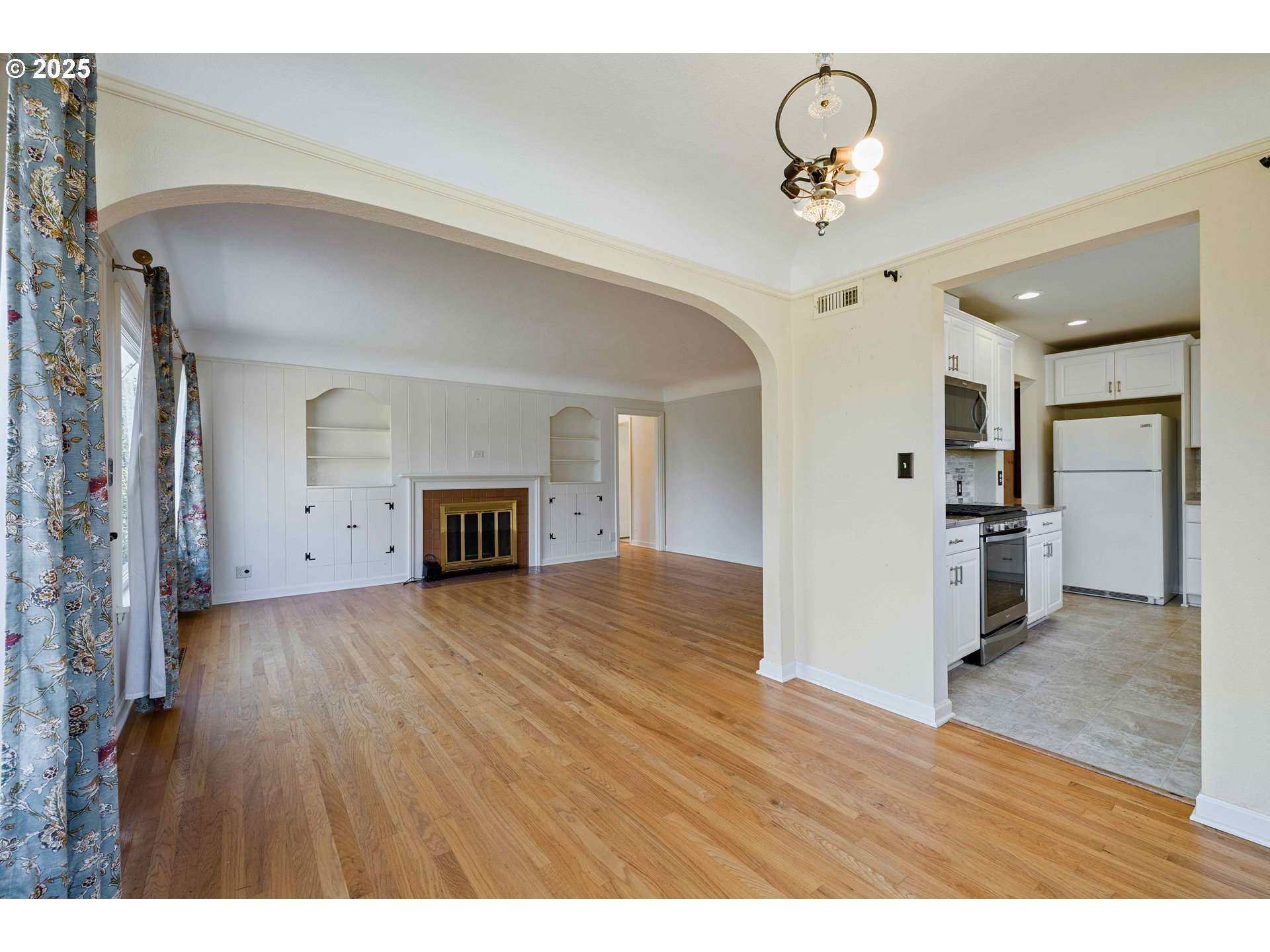1530 URBAN LN NW, Salem